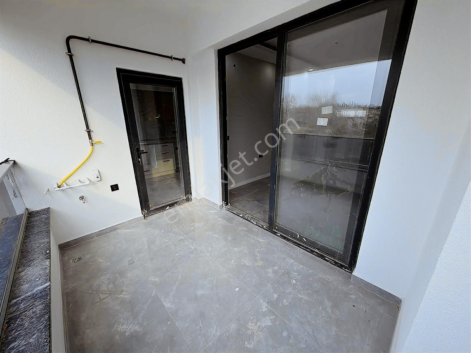 Tapu54 | Arifiye Fatih Mah. Satılık Ebevenyli 2+1 Lüx Daire - Görsel 25