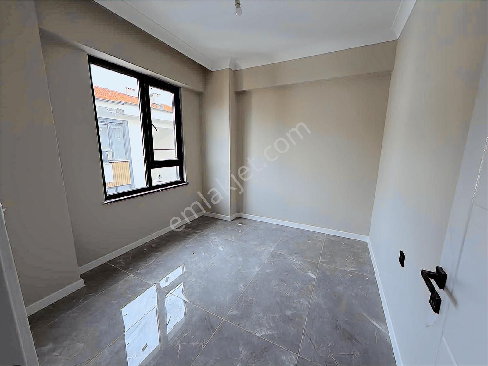 Tapu54 | Arifiye Fatih Mah. Satılık Ebevenyli 2+1 Lüx Daire - Görsel 2