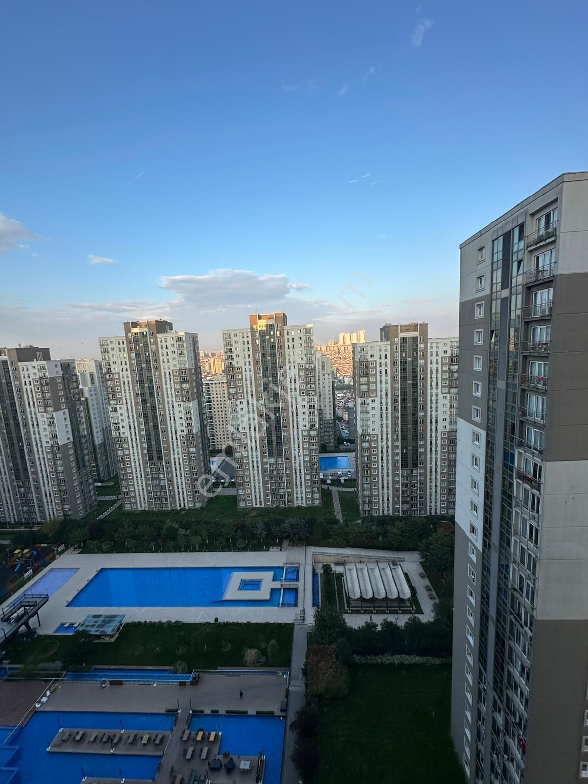 Esenyurt Yeşilkent Mahallesi İnnovia 2 Sitesi 3+1 120 M2 Kiralık Boş Daire Havuz Ve Peyzaj Cepheli - Görsel 27