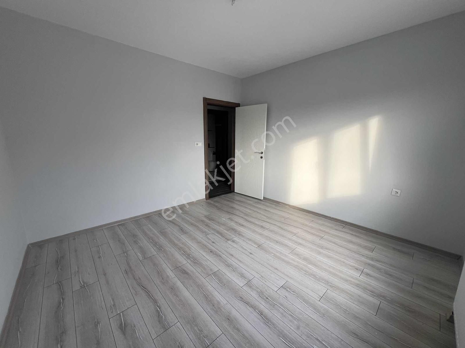 Balkan Mahallesi Bulvara Cephe 4+2 240m2 Cam Balkonlu Dublex - Görsel 4