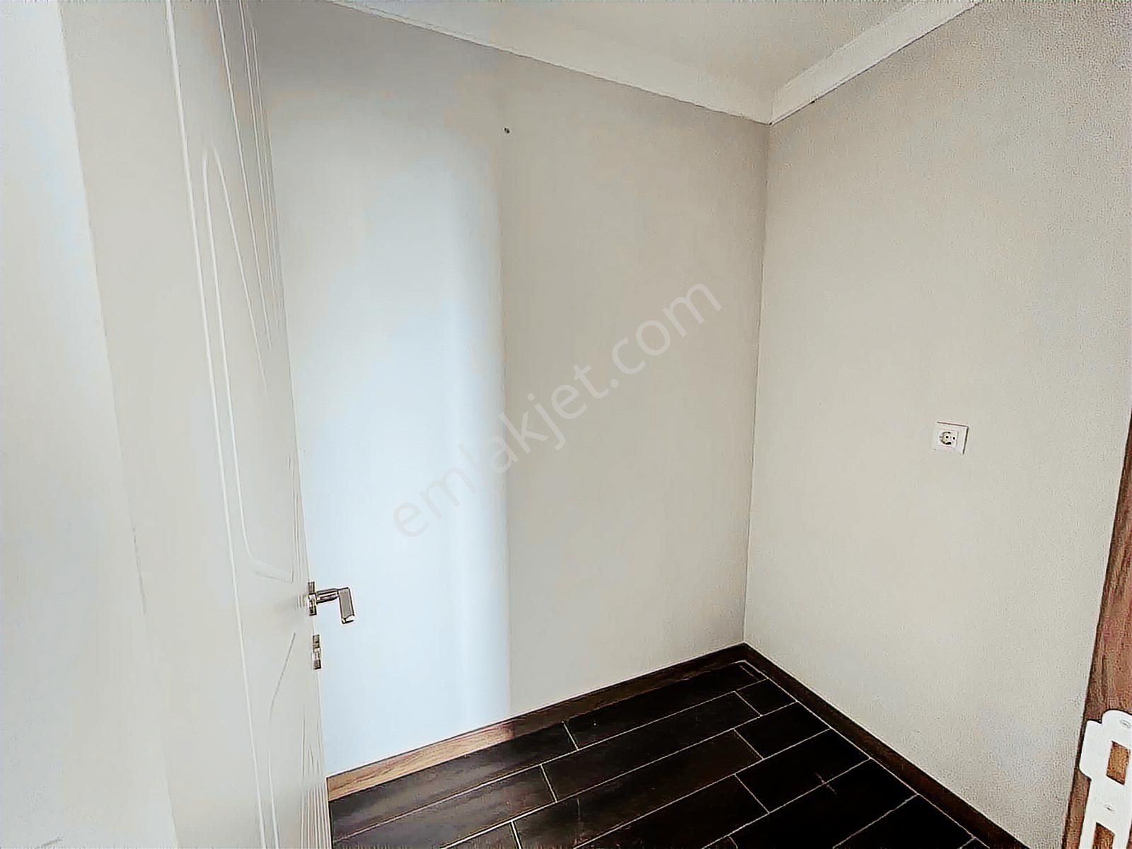 Balkan Mahallesi Bulvara Cephe 4+2 240m2 Cam Balkonlu Dublex - Görsel 24