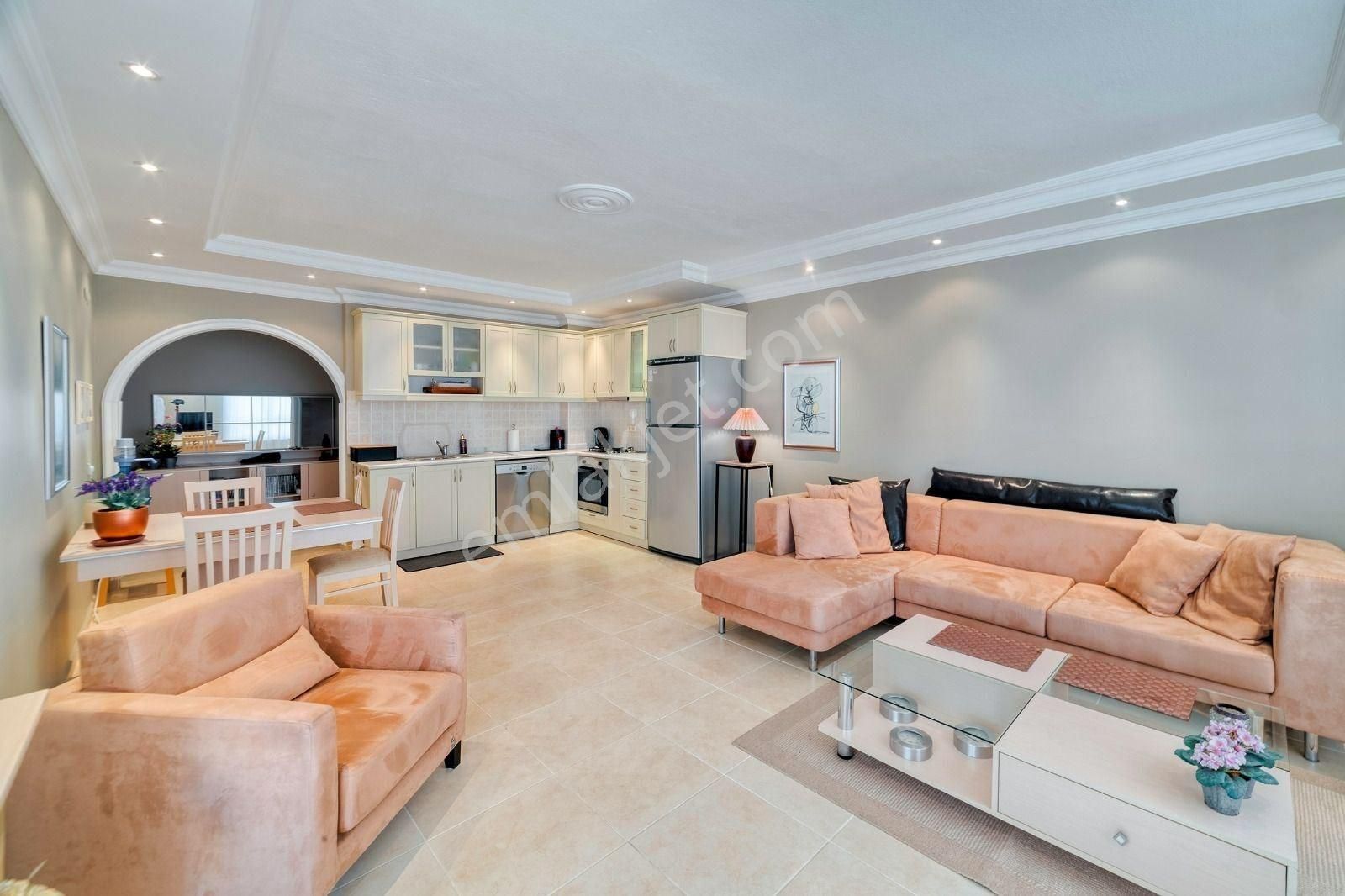 Alanya Obagöl’de Denize 200 M, Full Eşyalı 2+1 Daire