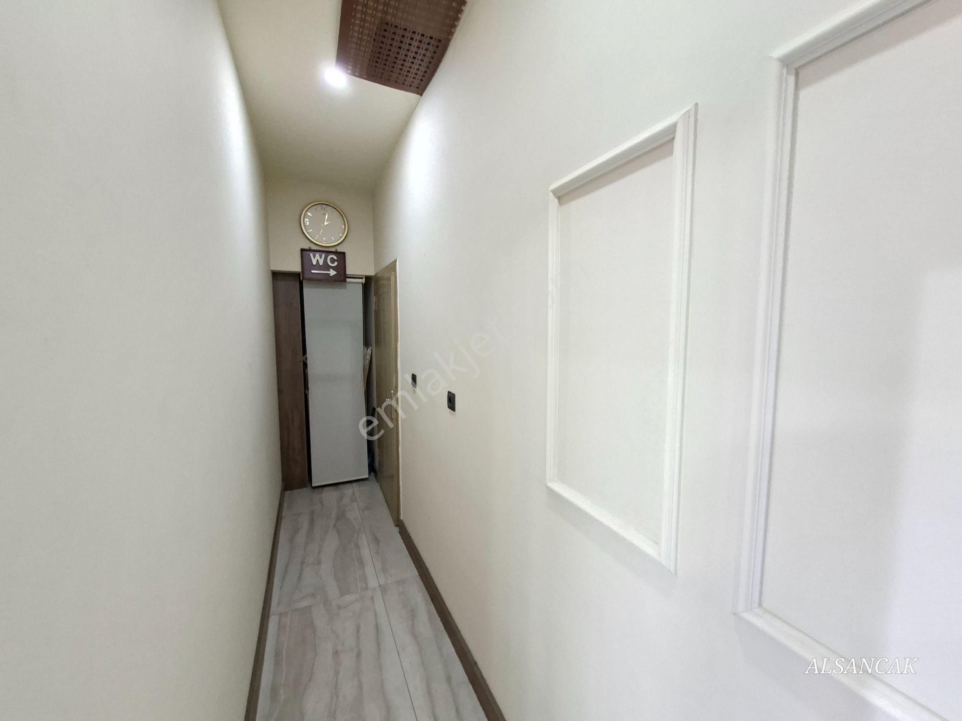 Etimesgut Merkezde İşlek Noktada Lüks Yapılı Kiralık İş Yeri - Görsel 9