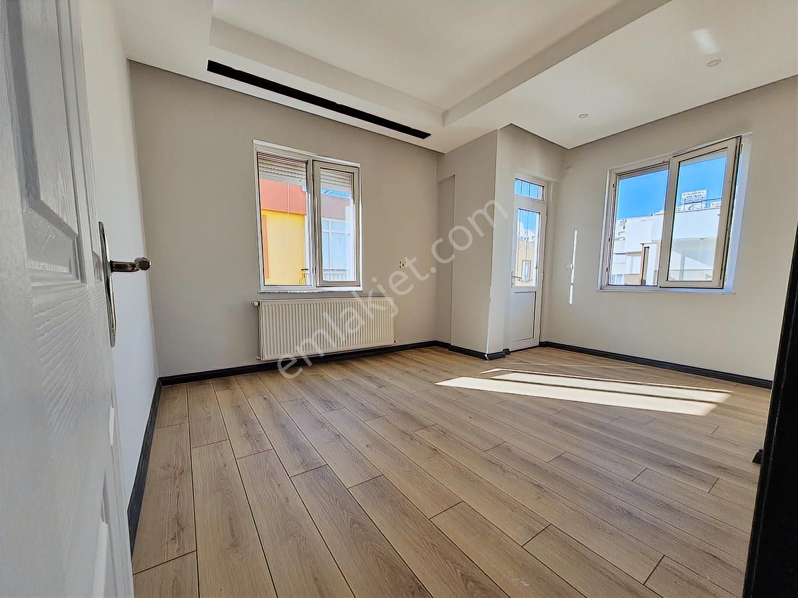 Yenigün Mahallesi 4.kat 3+1 Asansörlü D.gazlı Satılık Daire - Görsel 2