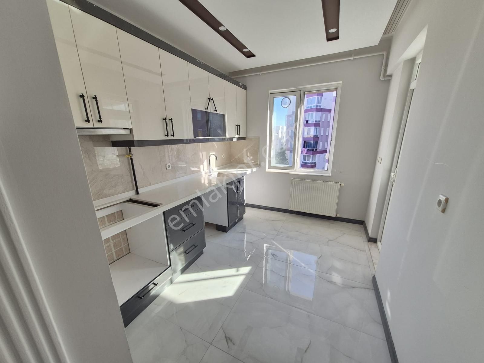 Yenigün Mahallesi 4.kat 3+1 Asansörlü D.gazlı Satılık Daire - Görsel 5