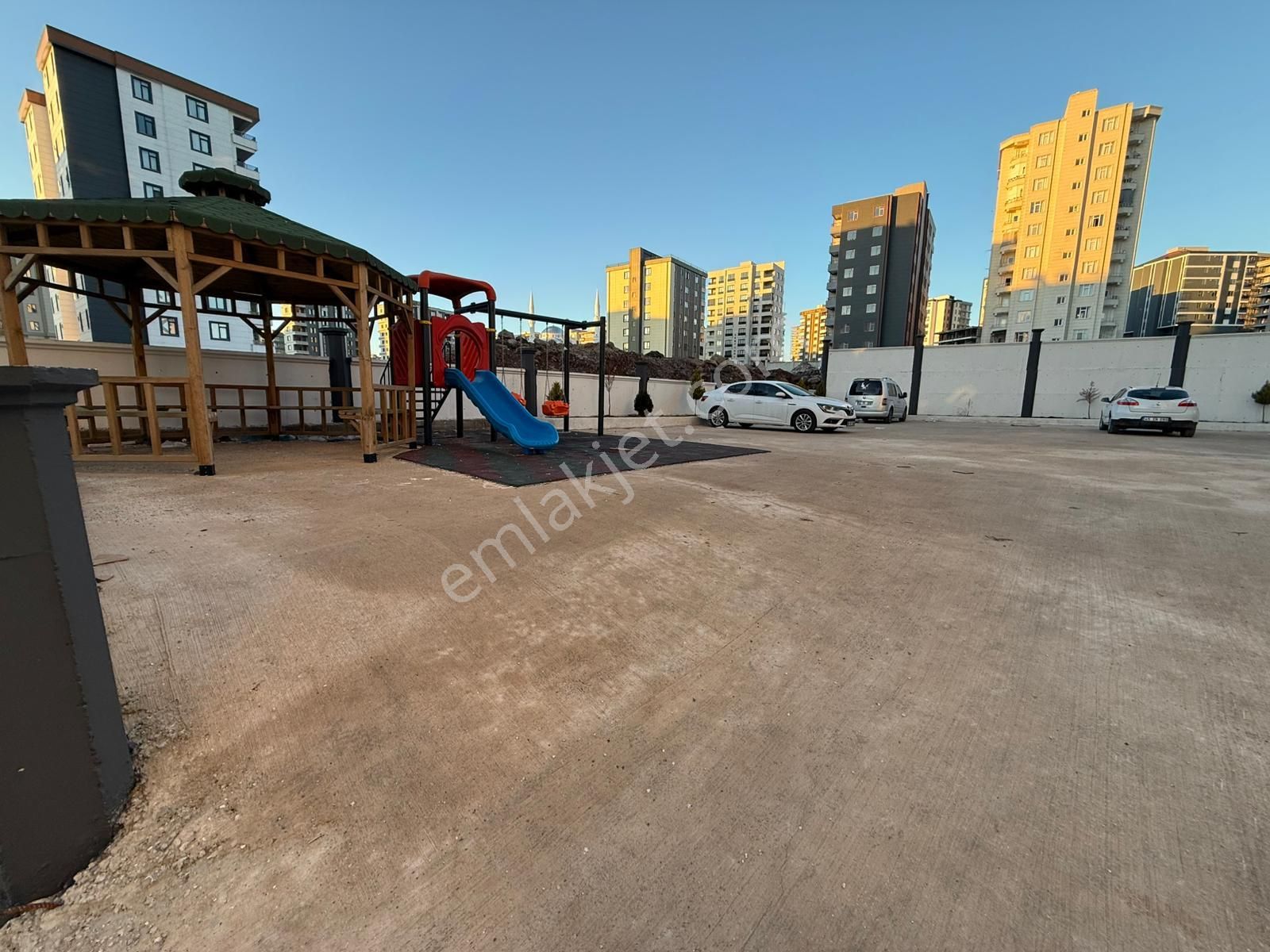 Yaşarsoy Gyodan K.köprü Doğukent'te 3 Bloklu Site Full 3+1 Daire - Görsel 29