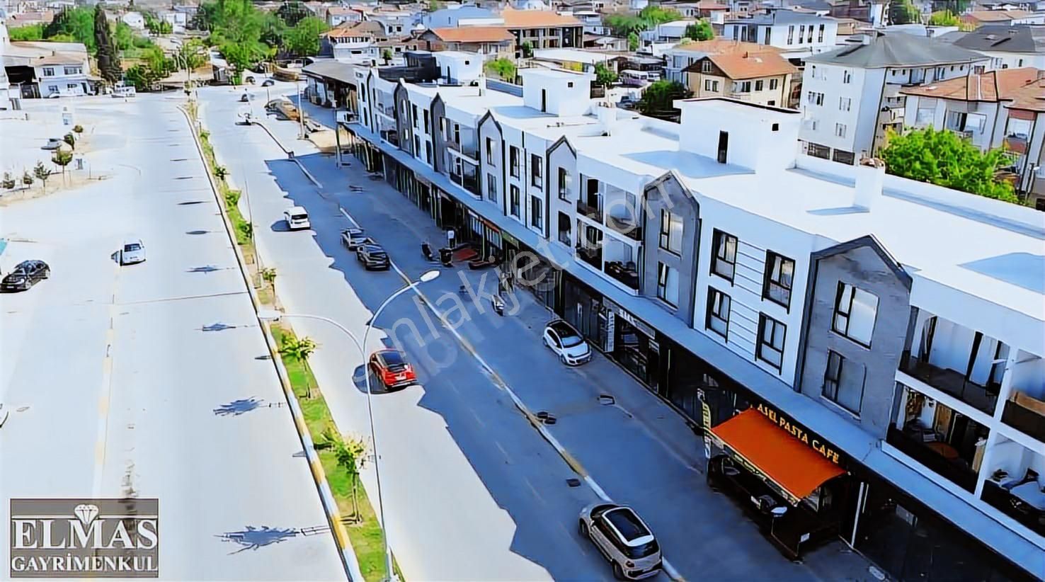 Adapazarı Yağcılar Mahallesinde Satılık Dükkan