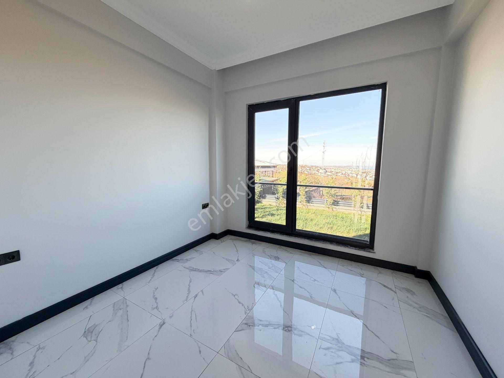 Deniz Manzaralı Müstakil Bahçeli Sıfır Villa - Görsel 8