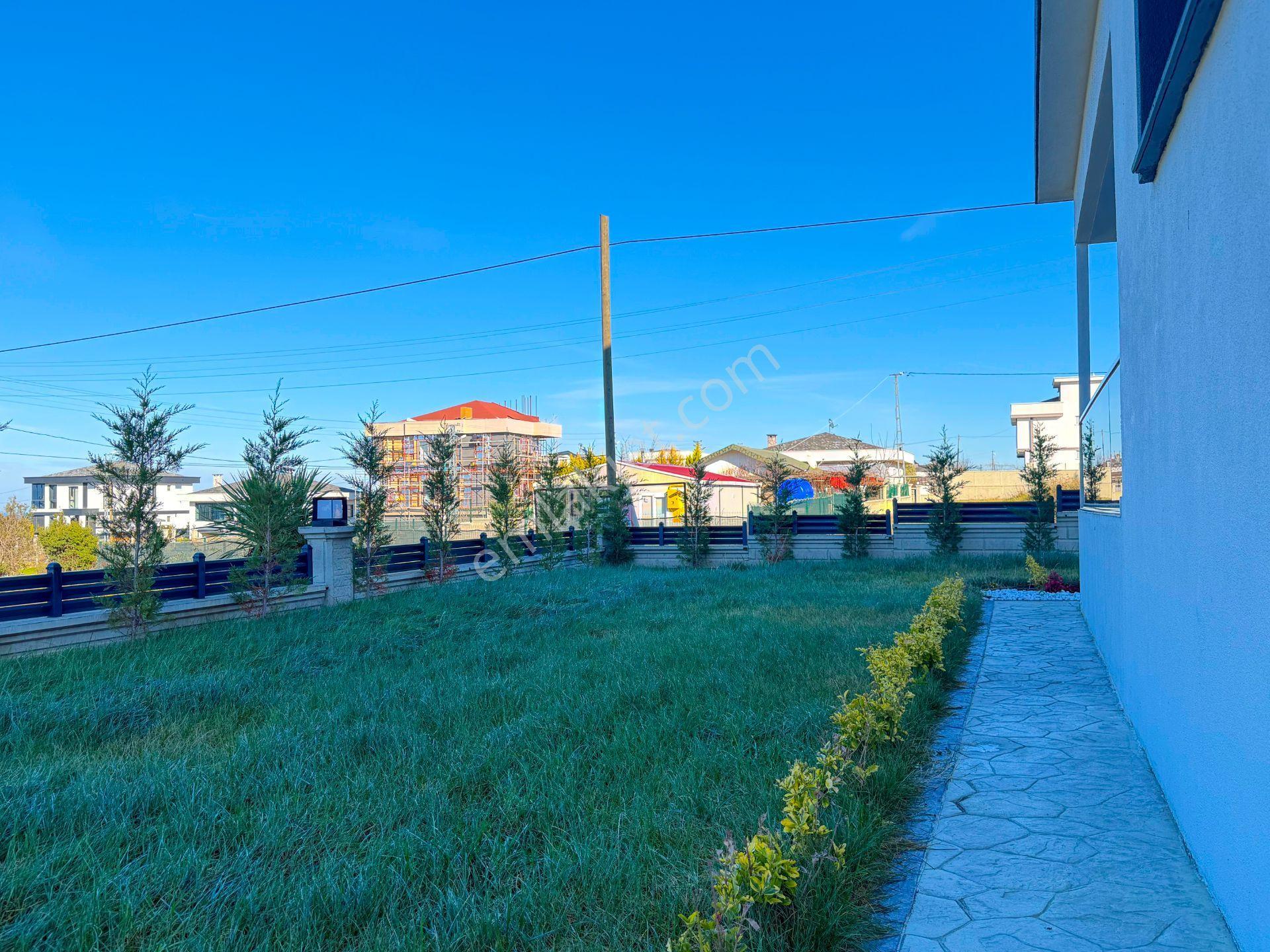 Deniz Manzaralı Müstakil Bahçeli Sıfır Villa - Görsel 26
