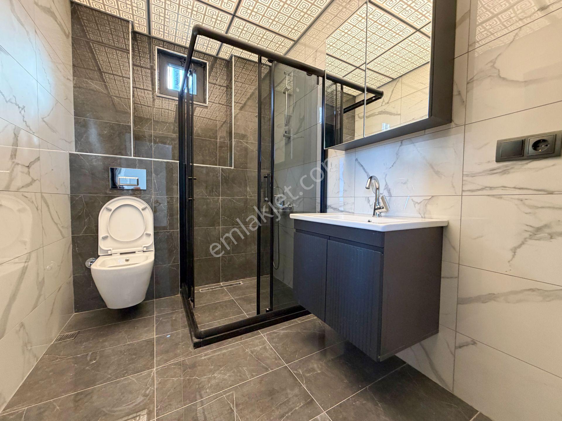 Deniz Manzaralı Müstakil Bahçeli Sıfır Villa - Görsel 22