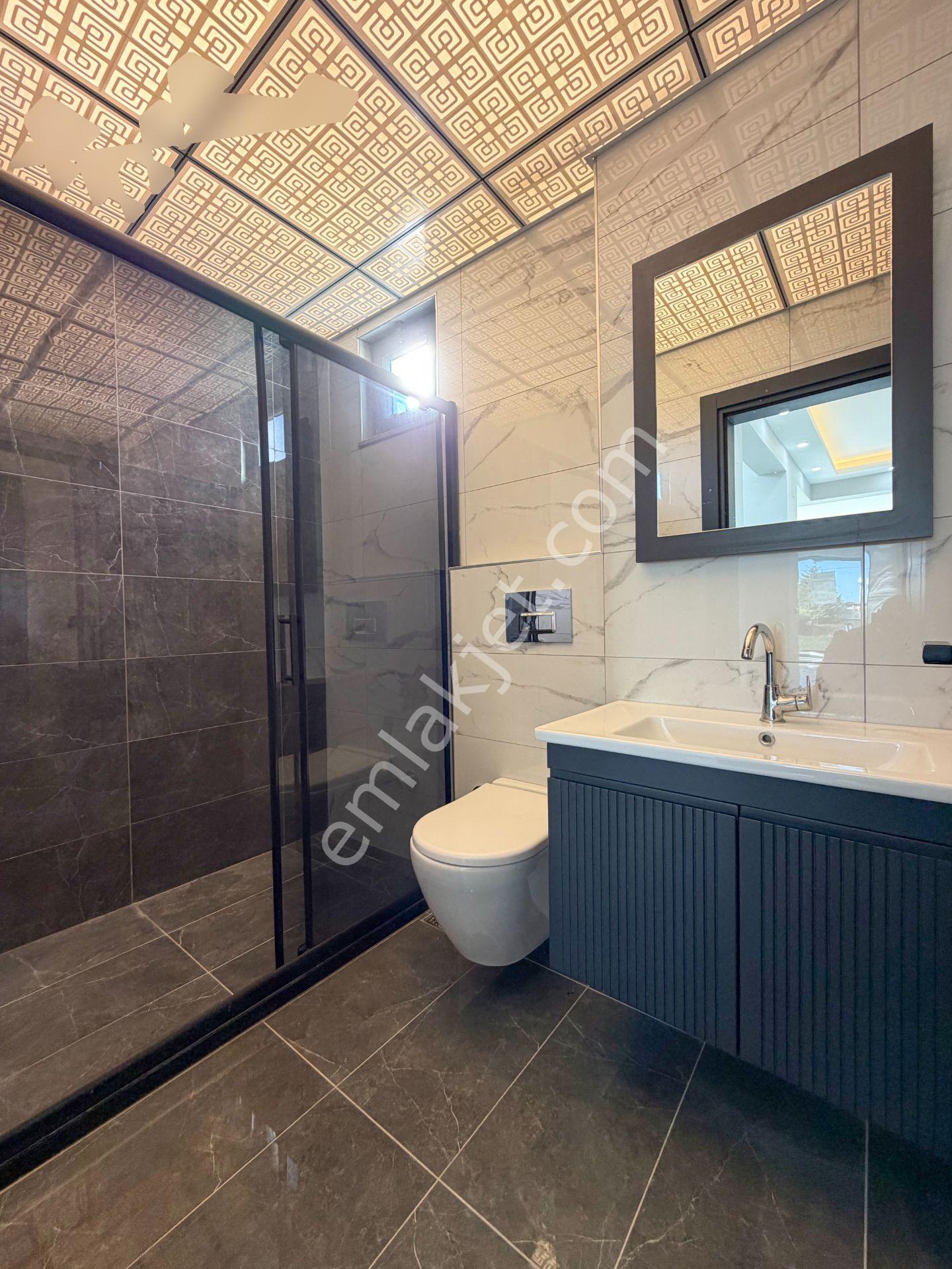 Deniz Manzaralı Müstakil Bahçeli Sıfır Villa - Görsel 9