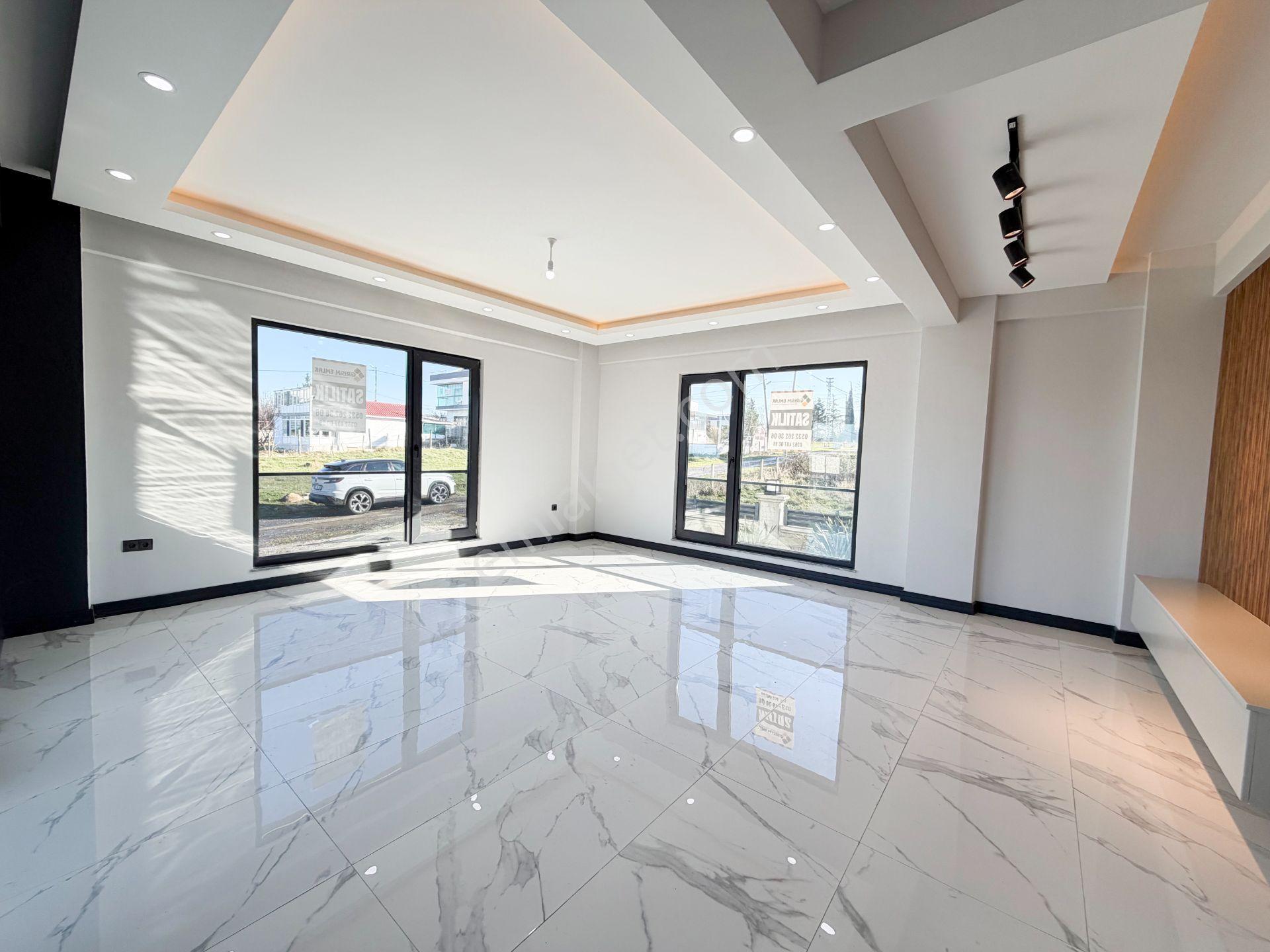 Deniz Manzaralı Müstakil Bahçeli Sıfır Villa - Görsel 4