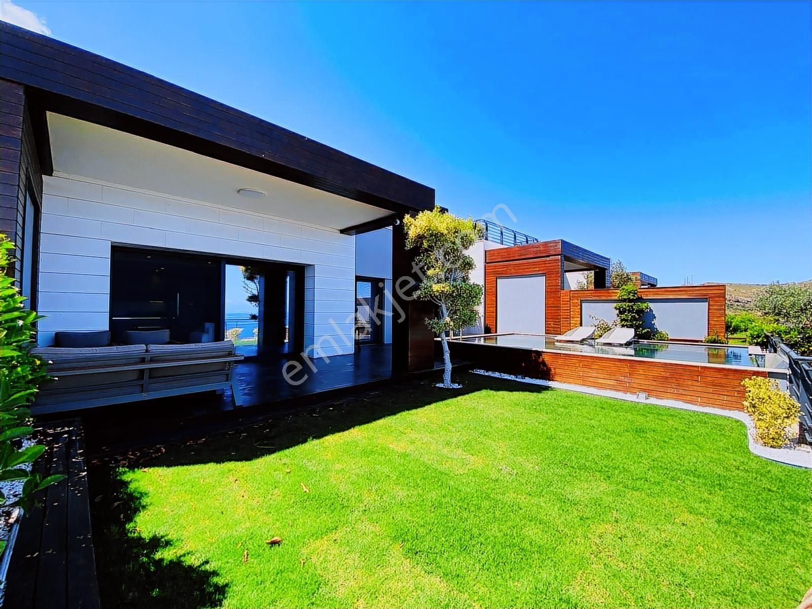 Bodrum Yalıkavak Tilkicikte Denize Sıfır Sitede 3+1 Flat Villa - Görsel 19