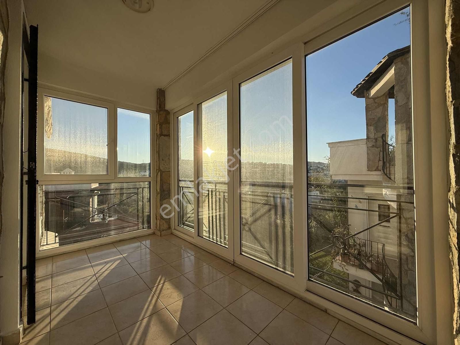 Bodrum Küçükbük'te Satılık 2+1 Ebeveyn Banyolu Üst Kat Daire