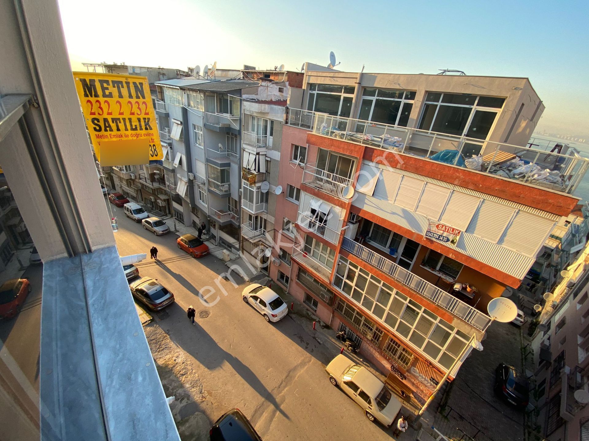 Halirıfatpaşa Caddede Deniz Manzaralı Bakımlı Asansörlü - Görsel 12