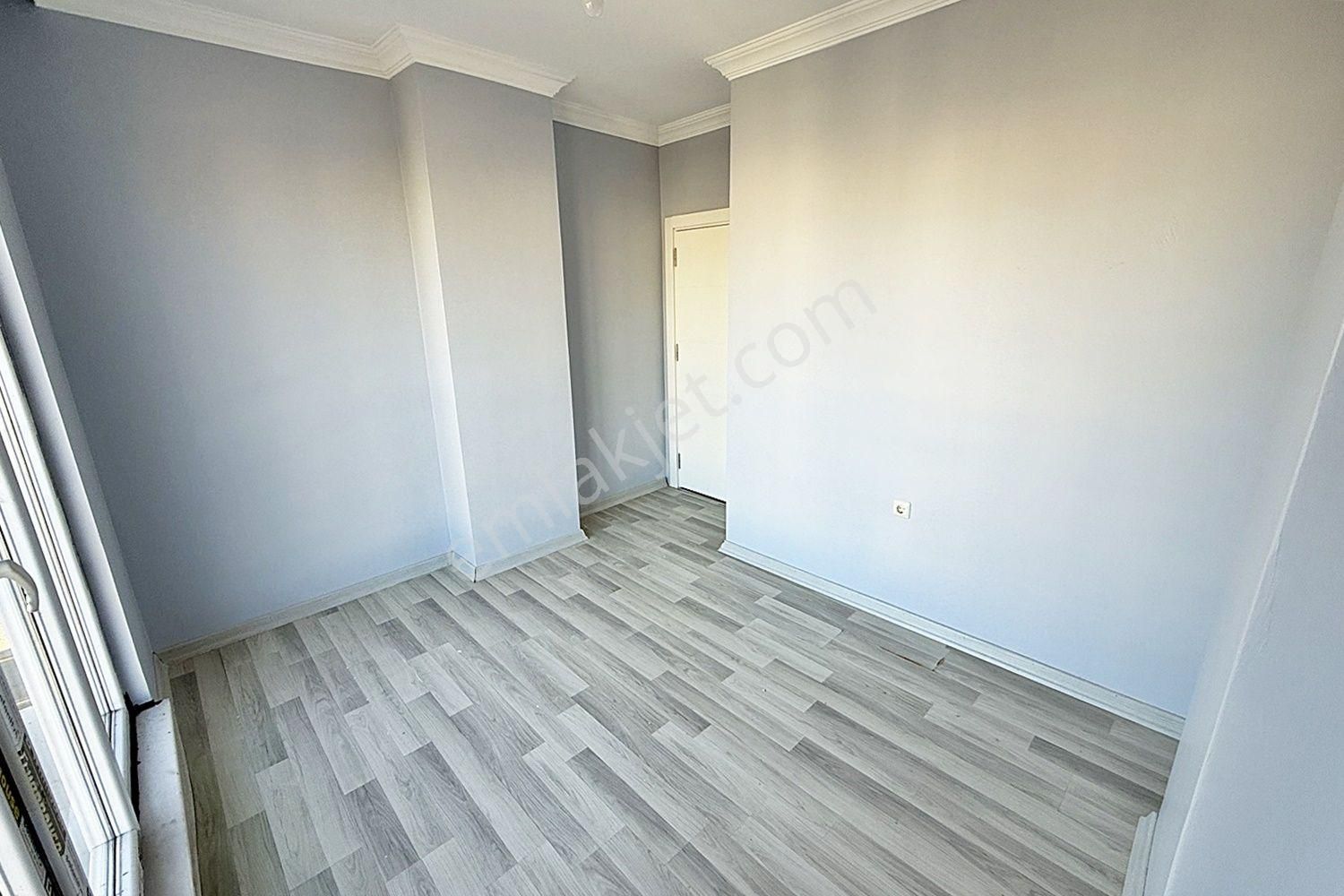 Komisyon Ve Aracı Yok!!! Ana Cadde Üzeri Acil Satılık İskanlı 2+1 Daire!!! - Görsel 10