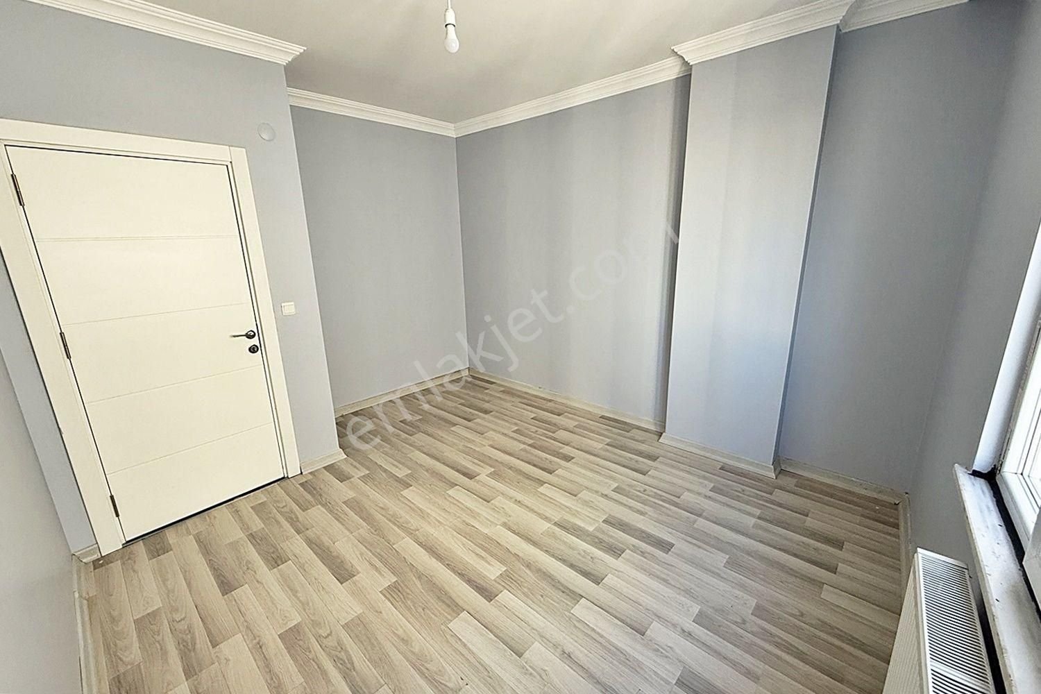 Komisyon Ve Aracı Yok!!! Ana Cadde Üzeri Acil Satılık İskanlı 2+1 Daire!!! - Görsel 15