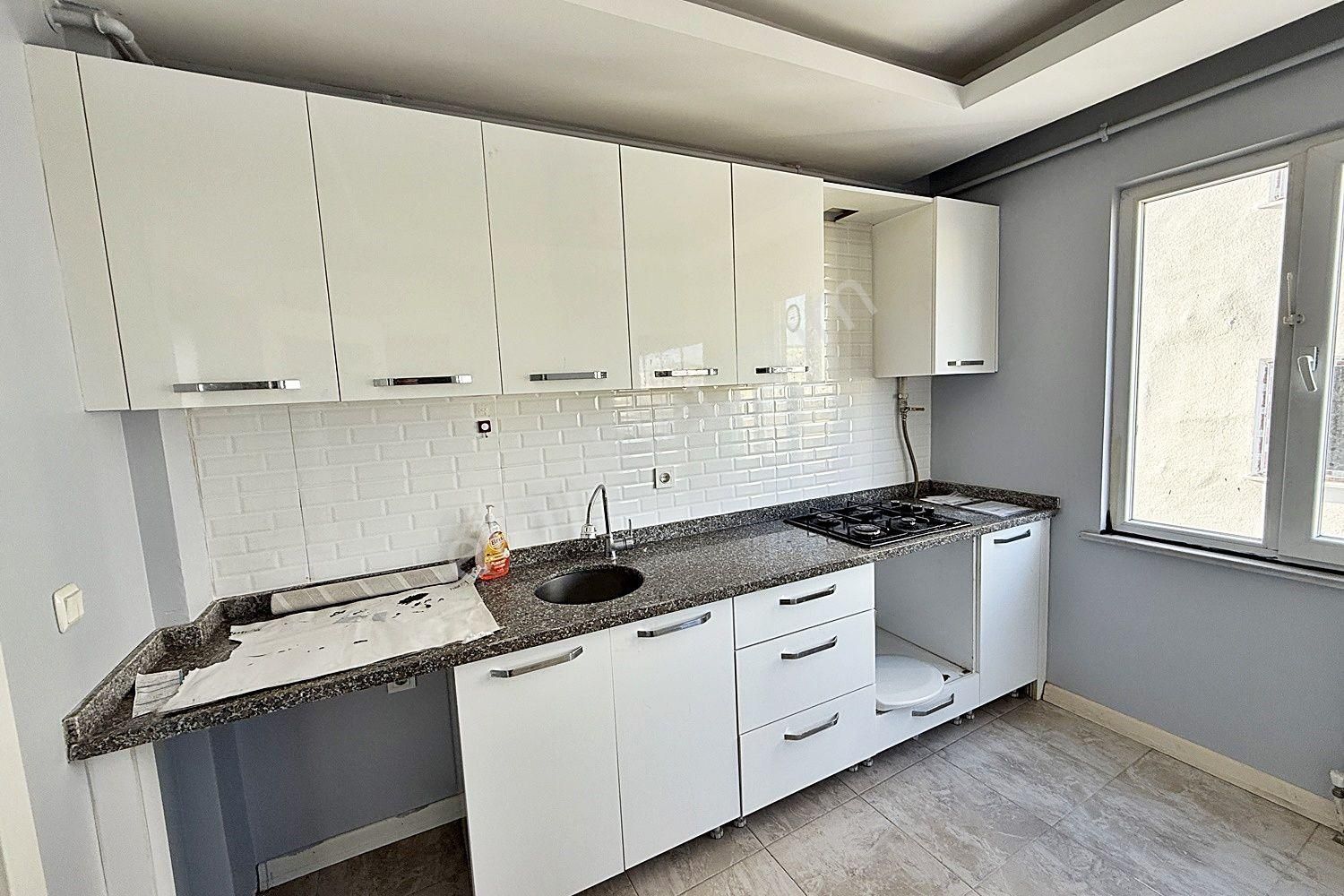 Komisyon Ve Aracı Yok!!! Ana Cadde Üzeri Acil Satılık İskanlı 2+1 Daire!!! - Görsel 18