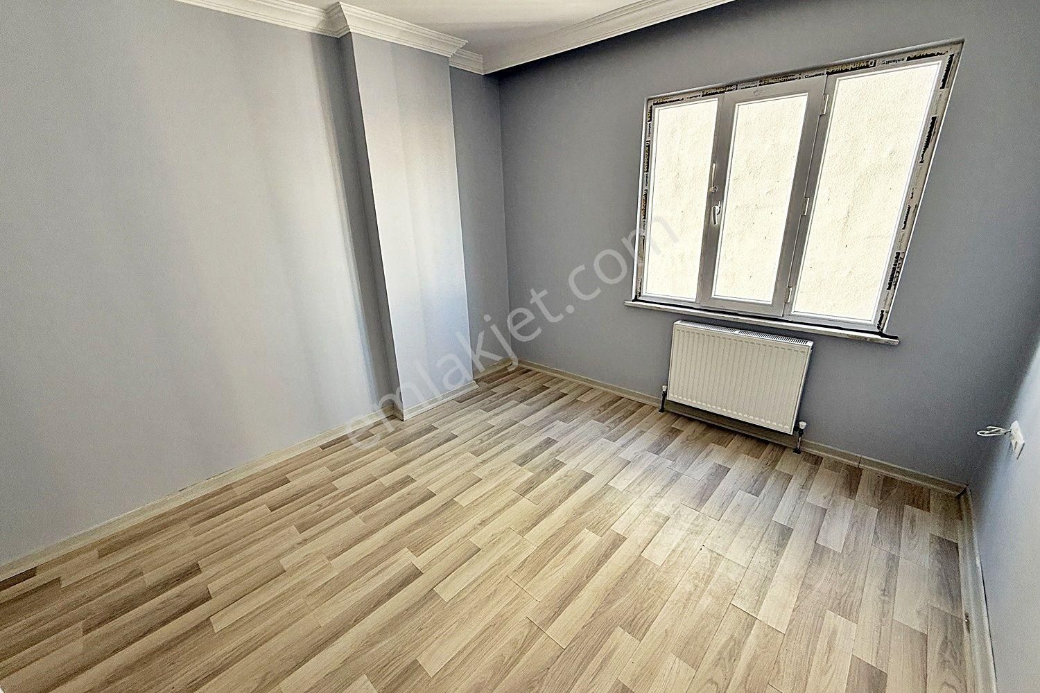 Komisyon Ve Aracı Yok!!! Ana Cadde Üzeri Acil Satılık İskanlı 2+1 Daire!!! - Görsel 12