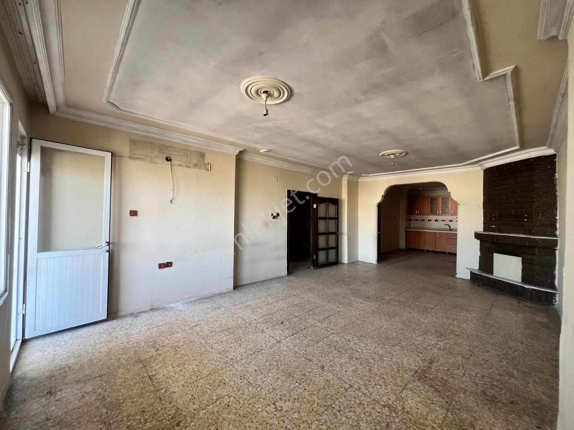 Karınca'dan Merkezin Kalbinde Bulunan Geniş 3+1 Kiralık! - Görsel 6