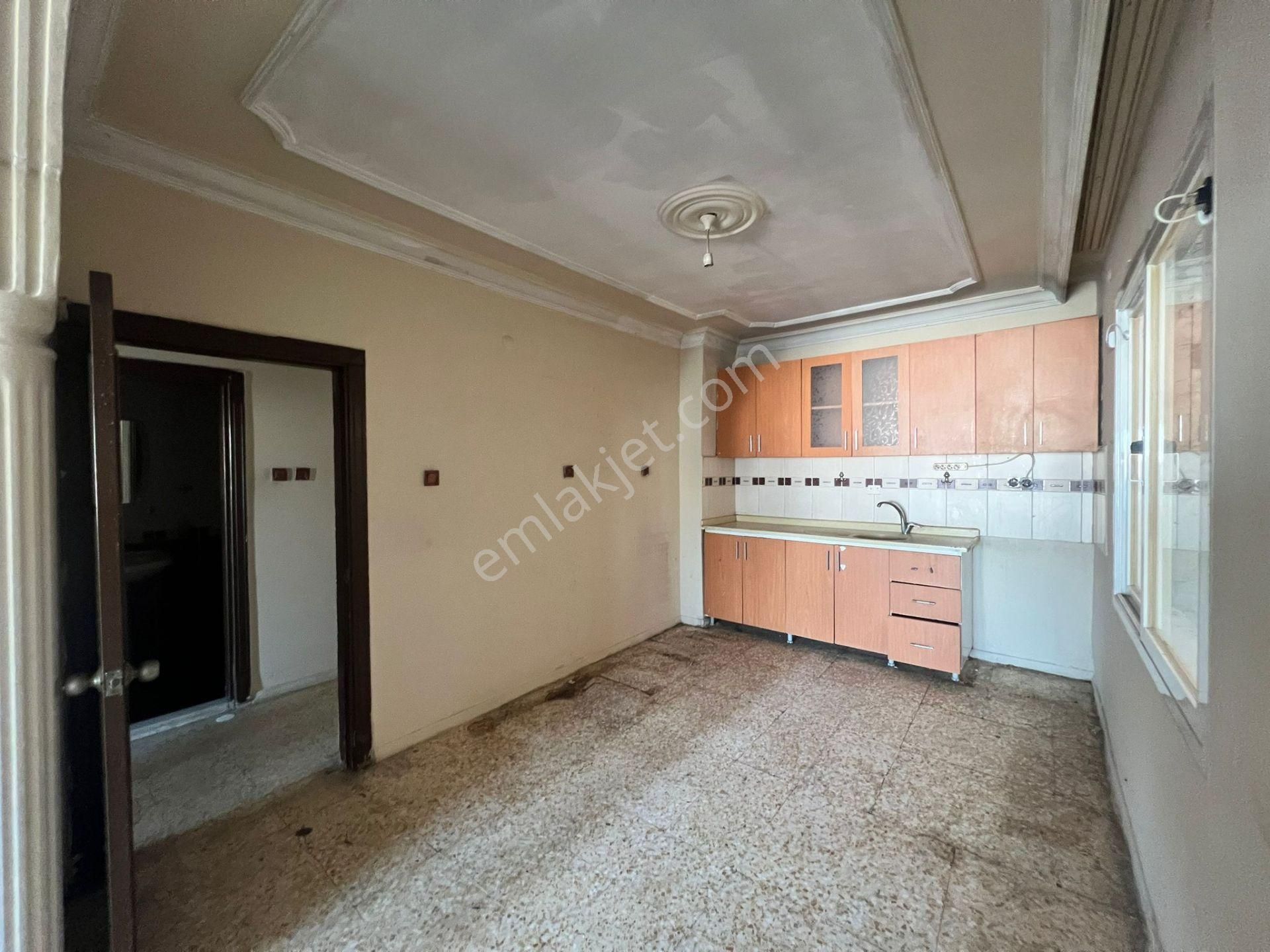 Karınca'dan Merkezin Kalbinde Bulunan Geniş 3+1 Kiralık! - Görsel 3