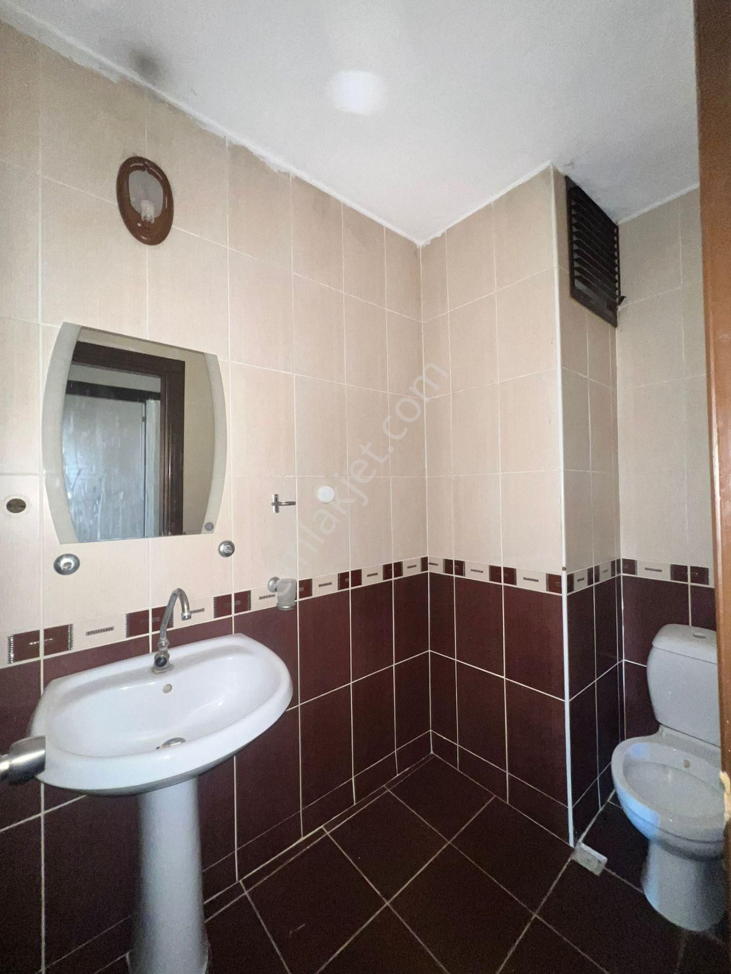 Karınca'dan Merkezin Kalbinde Bulunan Geniş 3+1 Kiralık! - Görsel 18