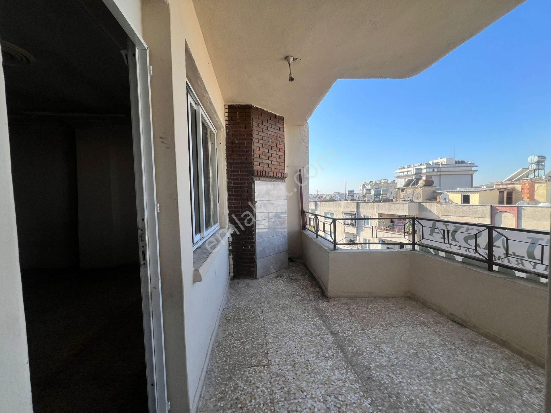 Karınca'dan Merkezin Kalbinde Bulunan Geniş 3+1 Kiralık! - Görsel 23