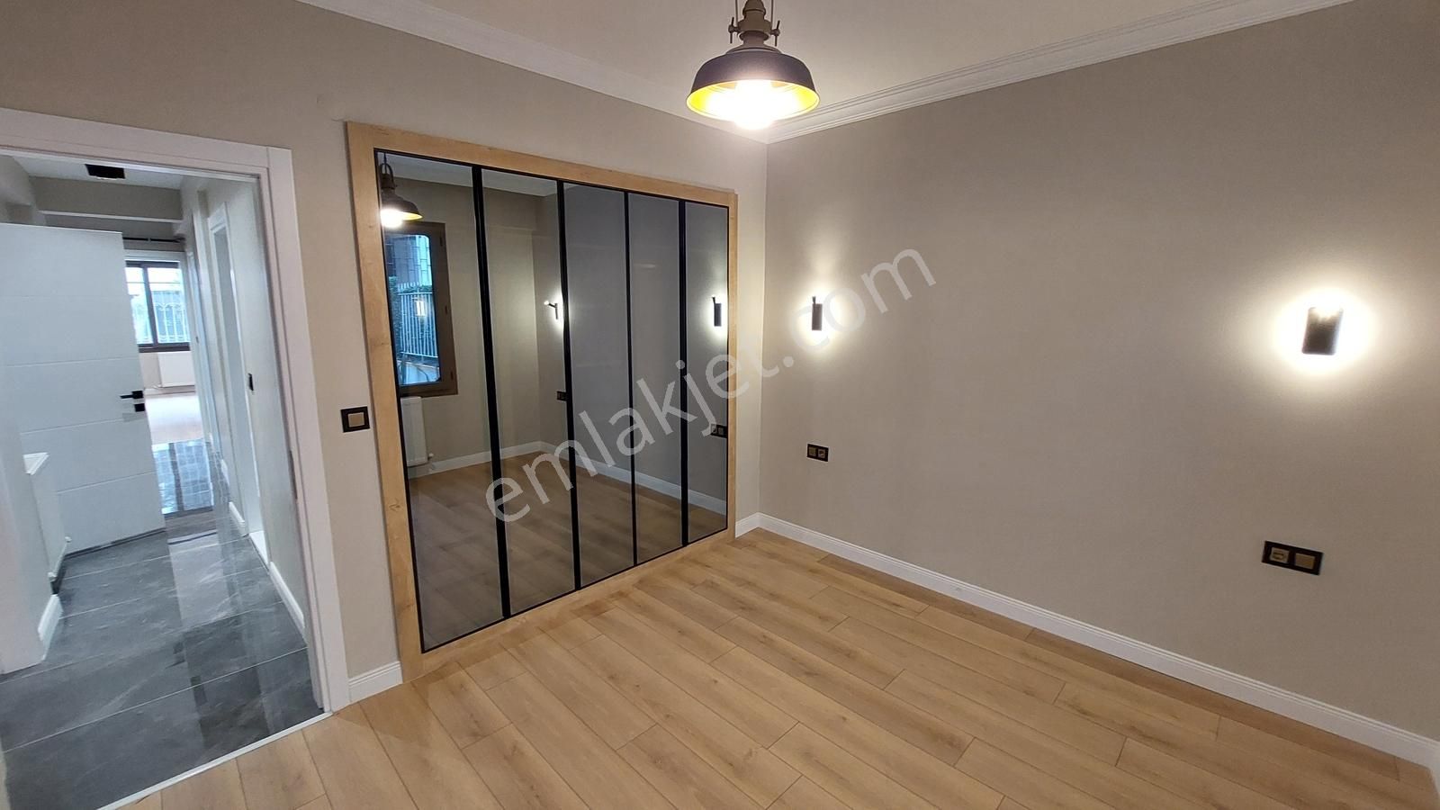 Üçyol 285 Sokakta 3+1,110m2,dogalgazlı,otoparklı,full Tadilatlı - Görsel 22