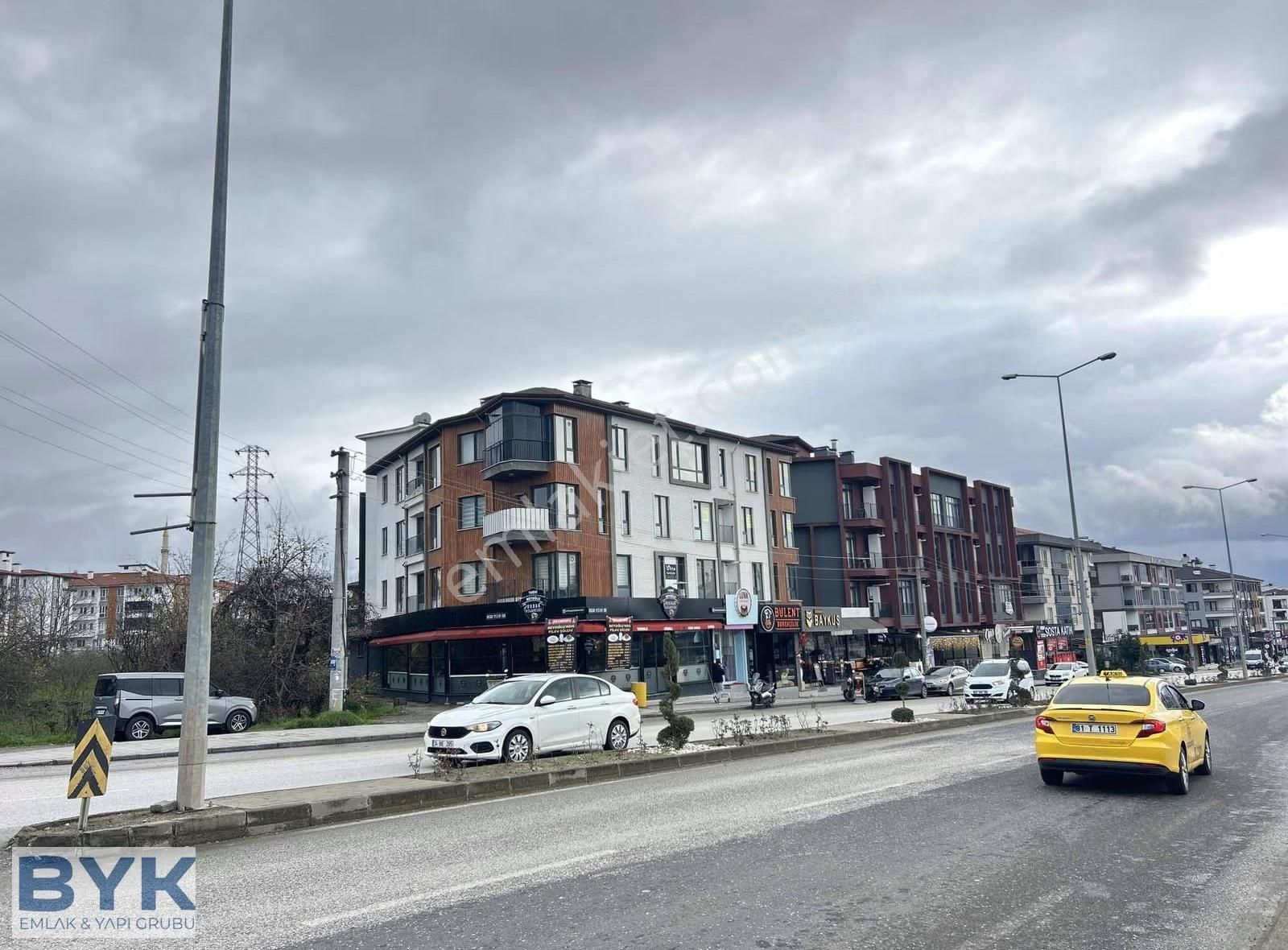 Byk' Dan! Eşyalı! Cadde Üzeri! Kiracısız! İskanlı! 1+1 Daire! - Görsel 18