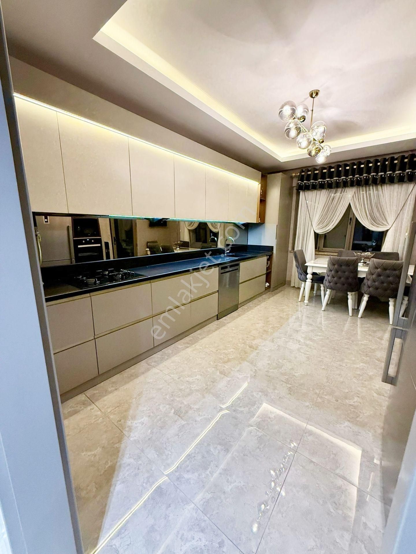 Fıstıklık'ta Full+ Full A Kalite İşçilik Eksiksiz Süperlüx Tasarımıyla 3+1