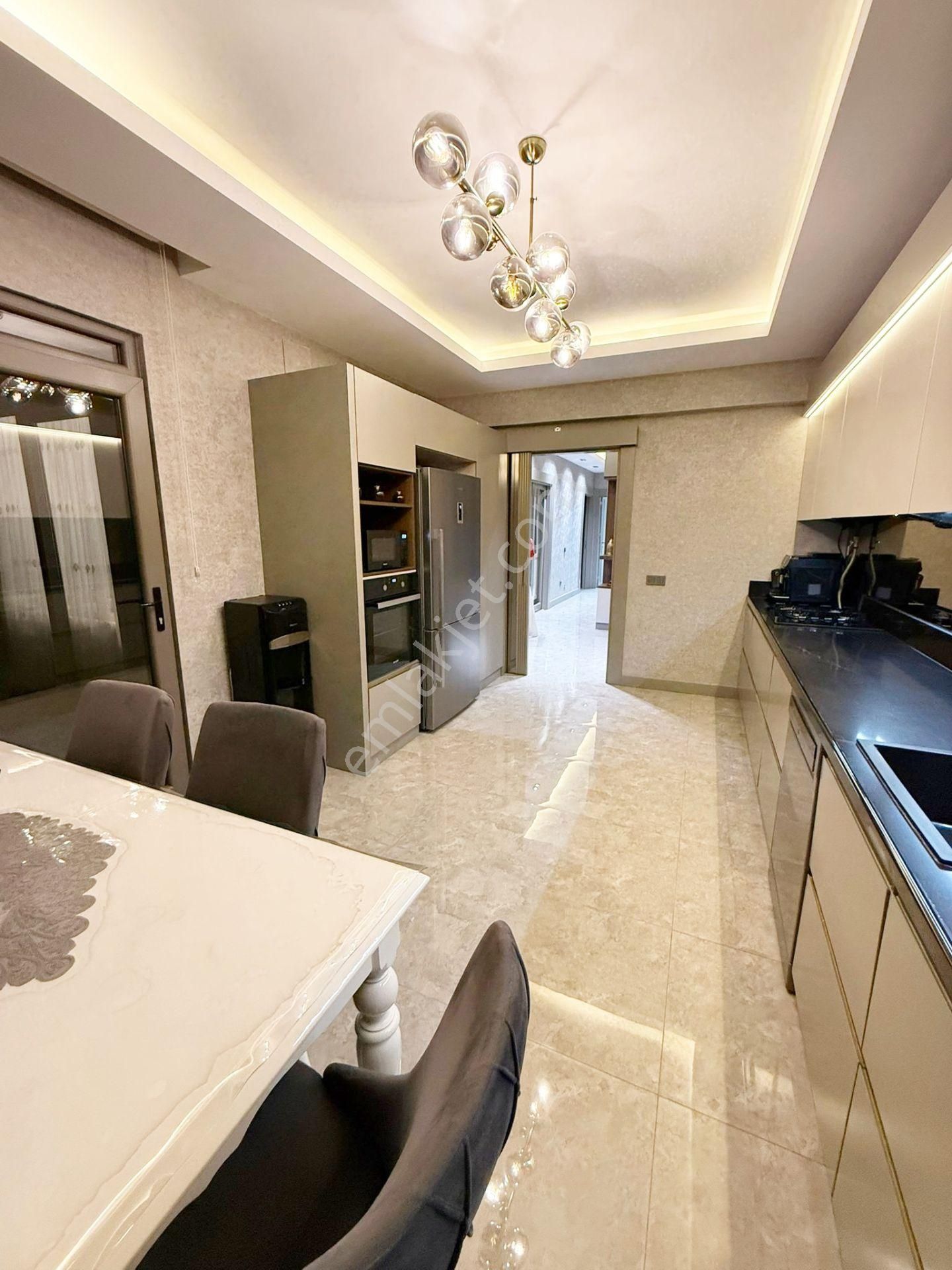 Fıstıklık'ta Full+ Full A Kalite İşçilik Eksiksiz Süperlüx Tasarımıyla 3+1 - Görsel 2