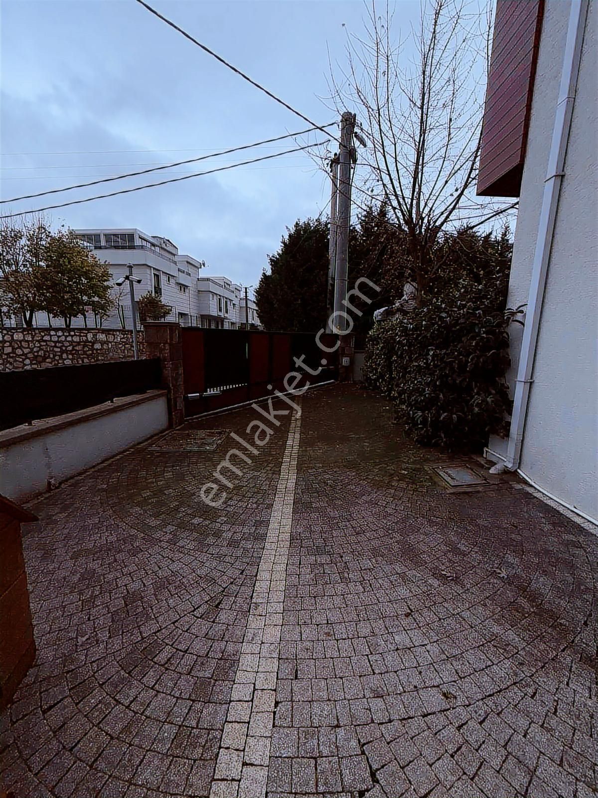 Akkoza Sitesinde Kiralık 6+2 Deniz Manzaralı Villa - Görsel 35