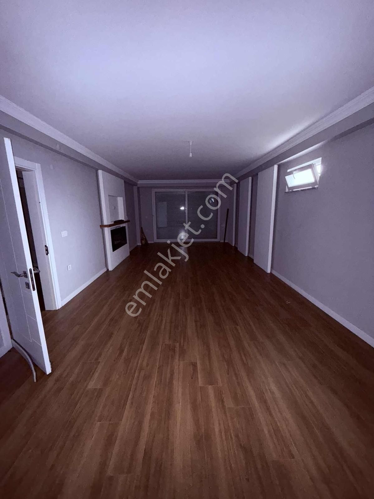 Akkoza Sitesinde Kiralık 6+2 Deniz Manzaralı Villa - Görsel 15