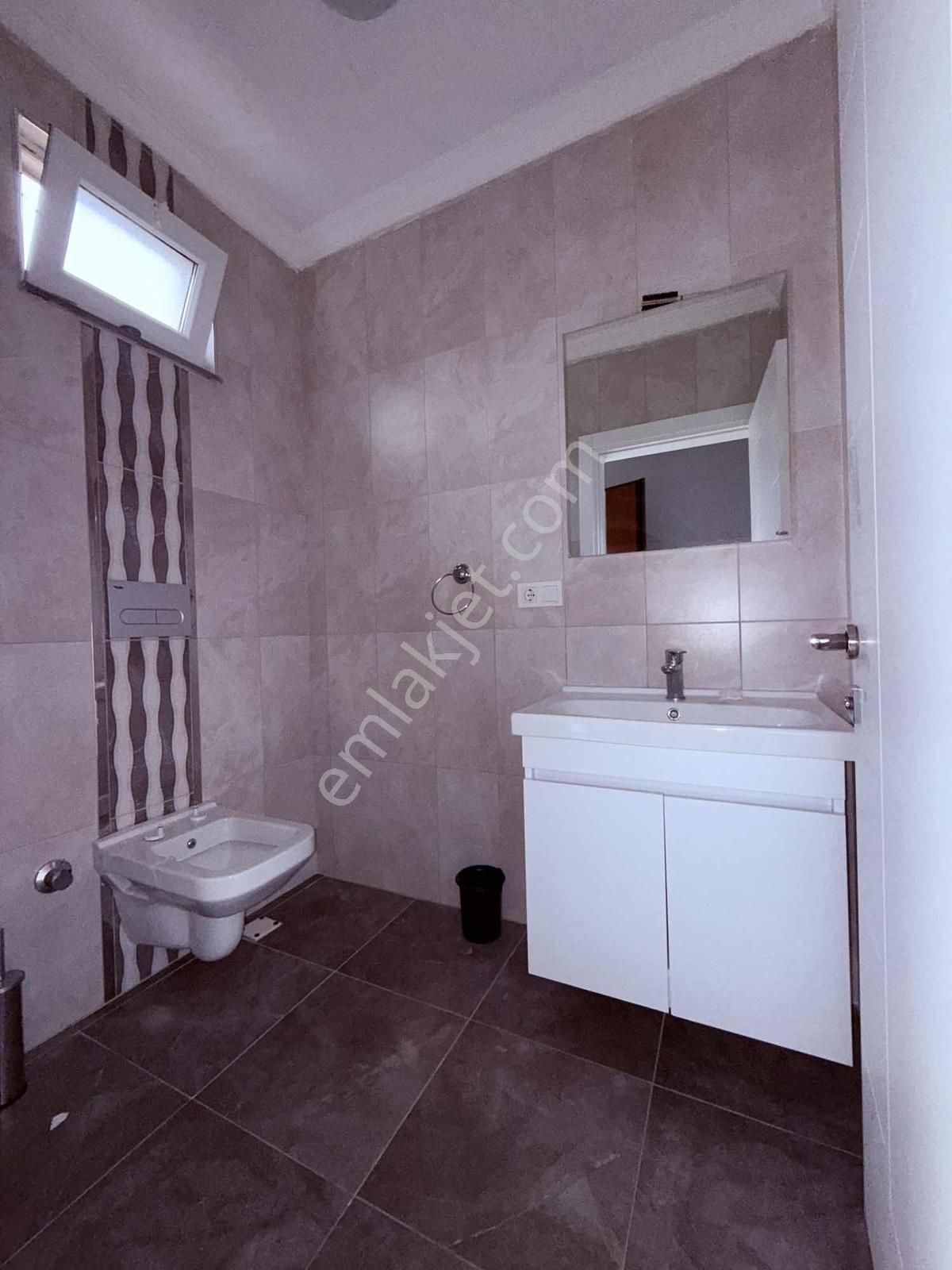 Akkoza Sitesinde Kiralık 6+2 Deniz Manzaralı Villa - Görsel 26