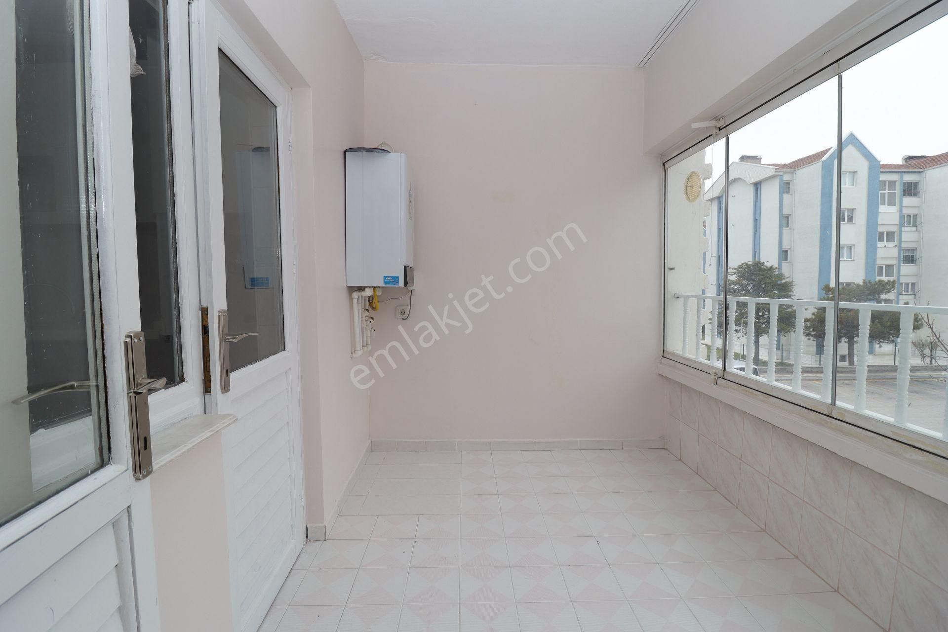 Akif'ten Site İçi Ara Kat Ahi Mesut Bulvarında 3+1 Kiralık Dair - Görsel 8