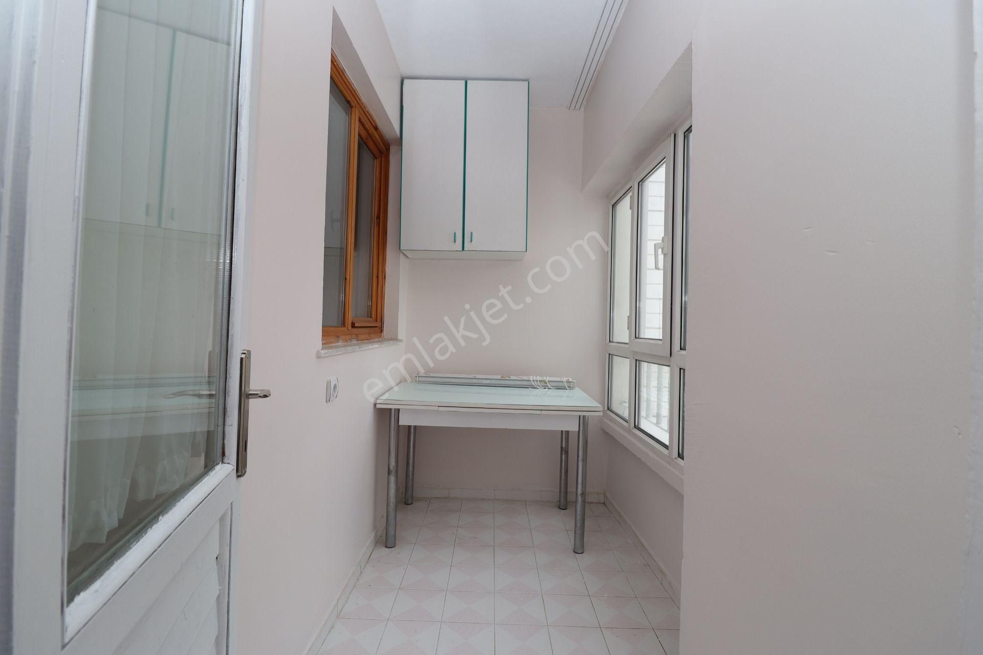 Akif'ten Site İçi Ara Kat Ahi Mesut Bulvarında 3+1 Kiralık Dair - Görsel 16