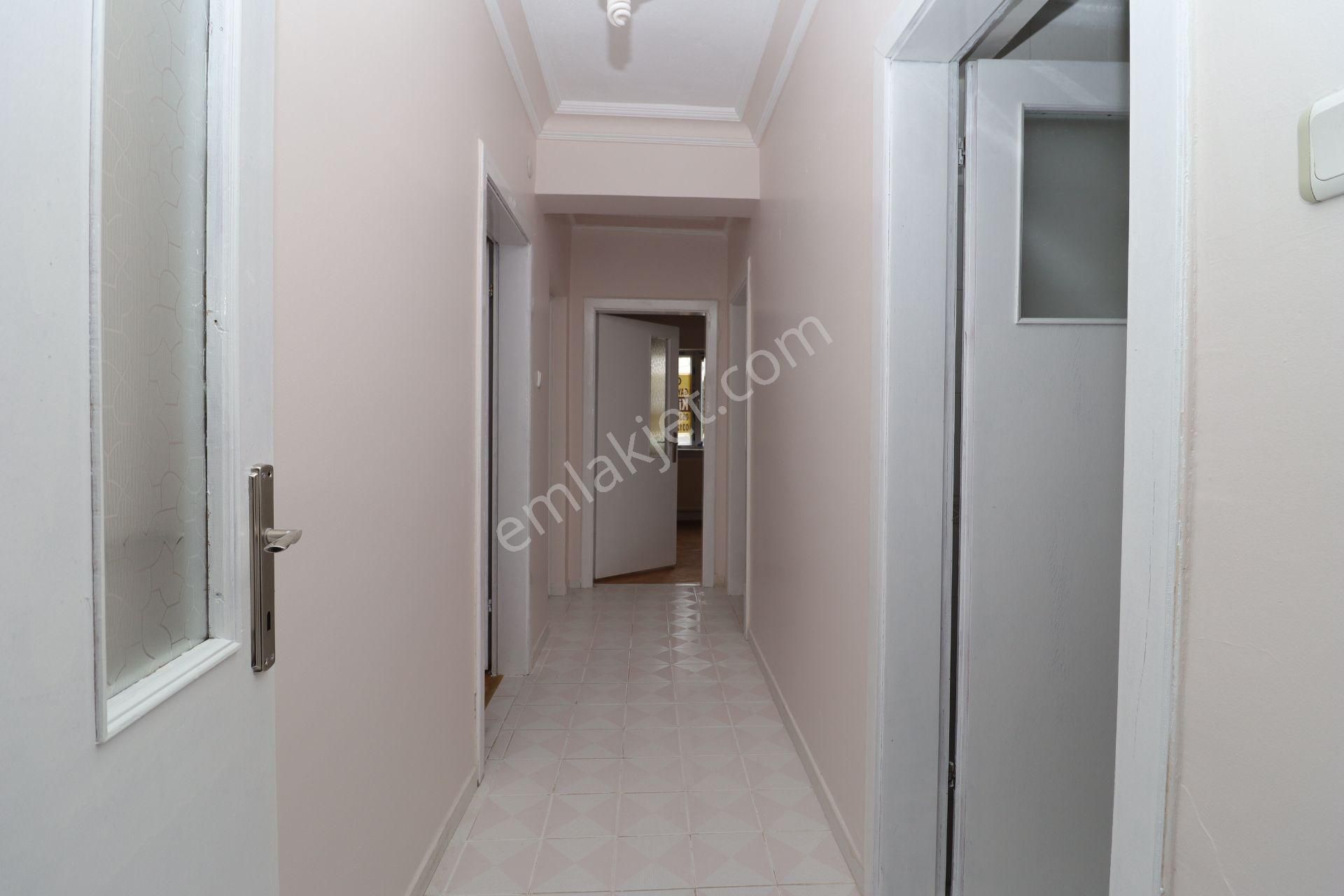 Akif'ten Site İçi Ara Kat Ahi Mesut Bulvarında 3+1 Kiralık Dair - Görsel 20