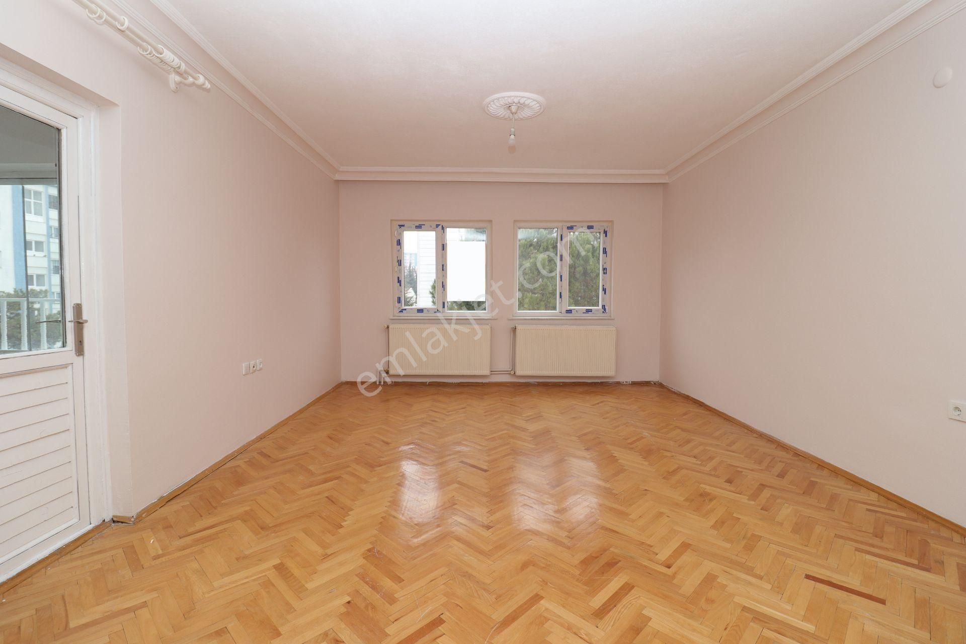 Akif'ten Site İçi Ara Kat Ahi Mesut Bulvarında 3+1 Kiralık Dair - Görsel 5