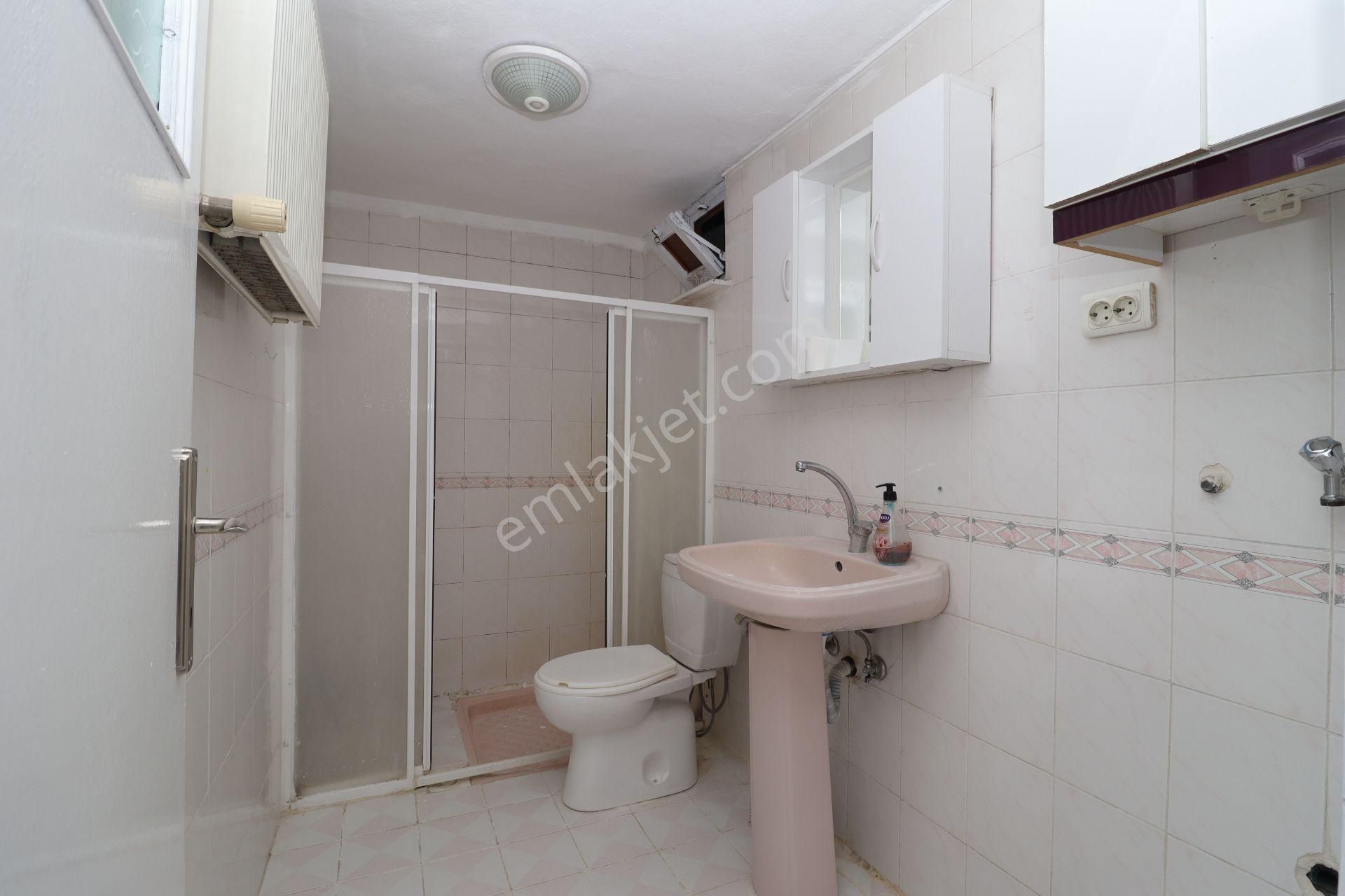 Akif'ten Site İçi Ara Kat Ahi Mesut Bulvarında 3+1 Kiralık Dair - Görsel 24