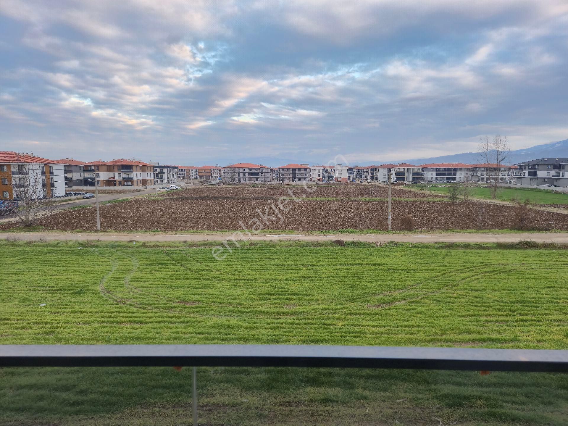 Realty World'dan Arifiye Fatih'te 90m2 2 Banyolu Boş Sıfır 2+1 - Görsel 16