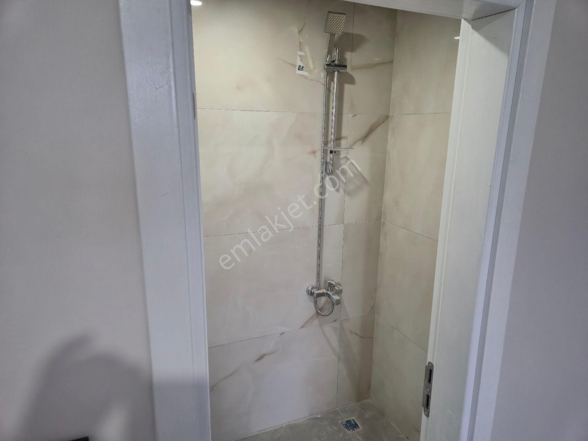 Realty World'dan Arifiye Fatih'te 90m2 2 Banyolu Boş Sıfır 2+1 - Görsel 22