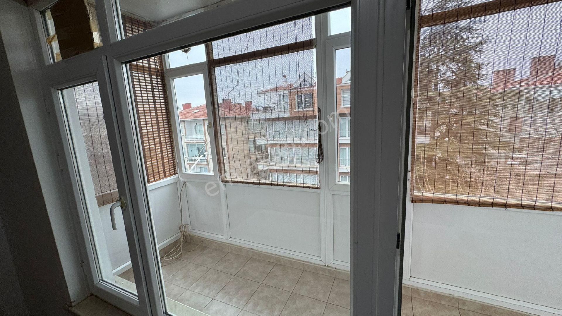 Kiralık,emek De,3+1,metroya 50 Metre,mustafa Abdulcemıl K. Sokak Da - Görsel 13