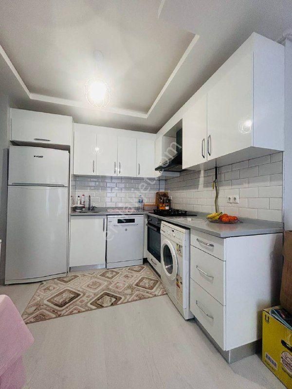 Gökdelenler Bölgesinde Alaçam Cad. Altında Eşyalı 1+1 - Görsel 4