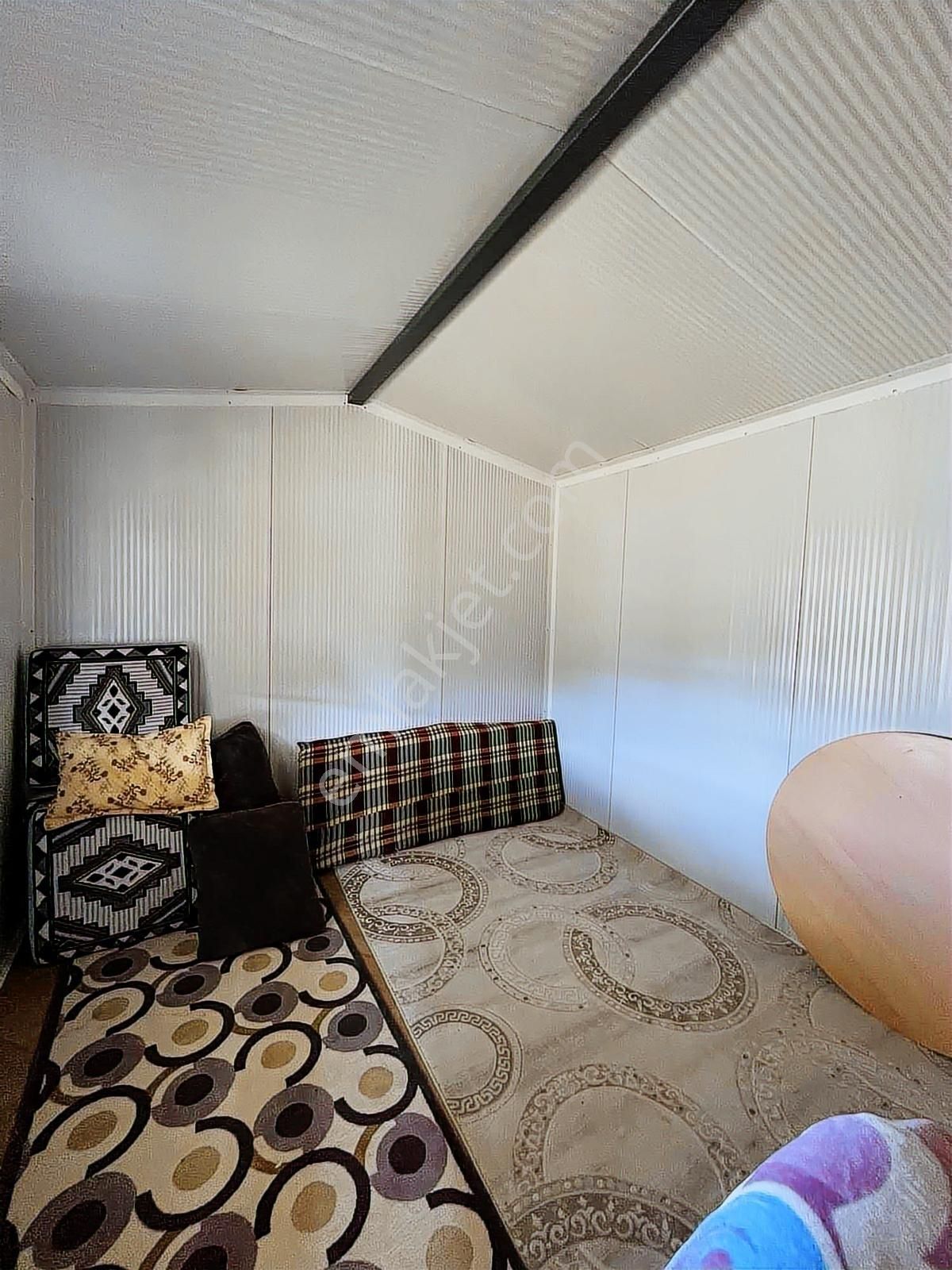 Çatlca Çiftlikköy 194 M2 Arsa 1+1 Konteynır Elektrik Var Zirve - Görsel 4