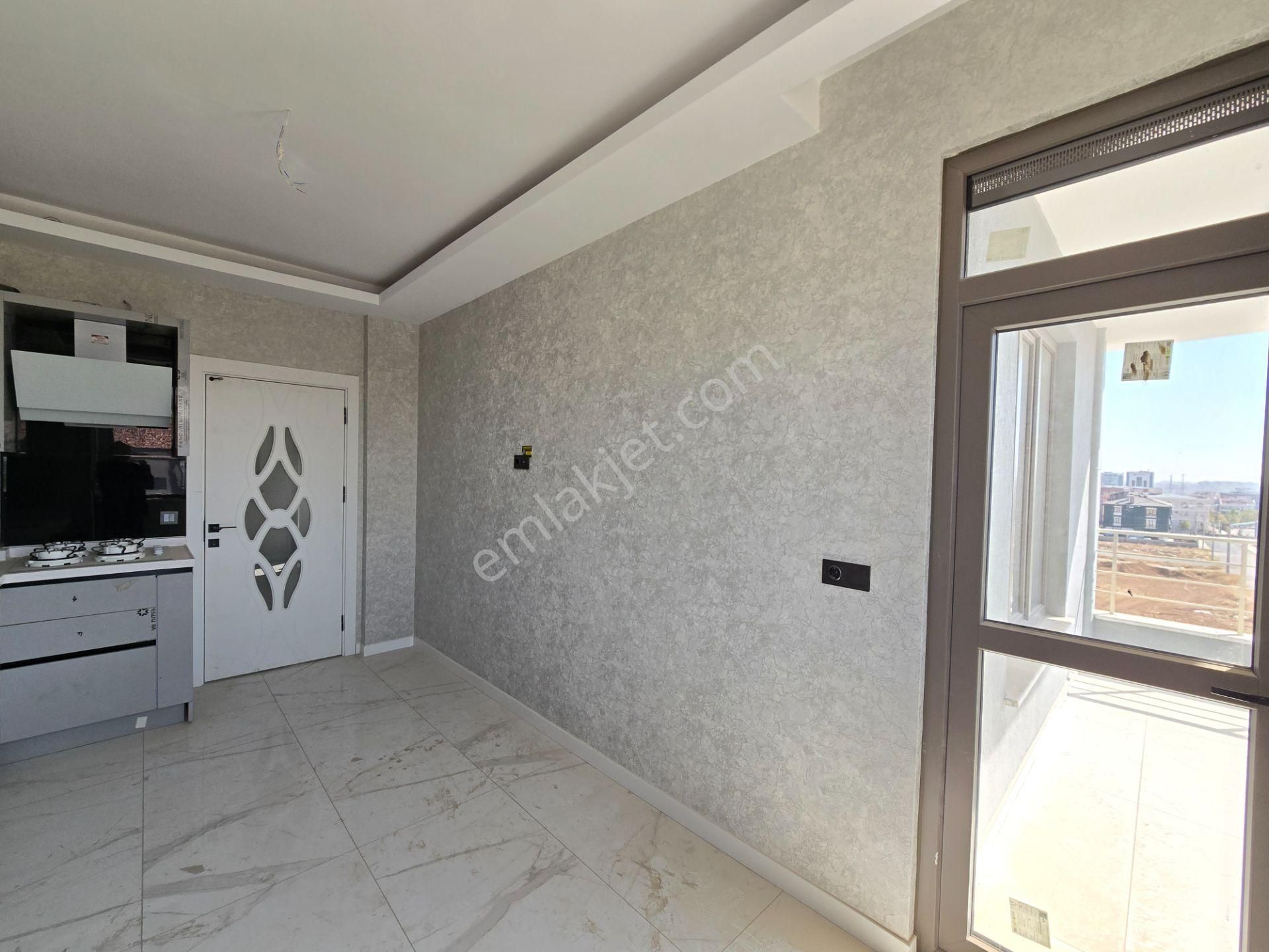 Beyhekim Caddesi'ne Oldukça Yakın 3+1 160 M2 Satılık Sıfır Fırsat Daire - Görsel 15