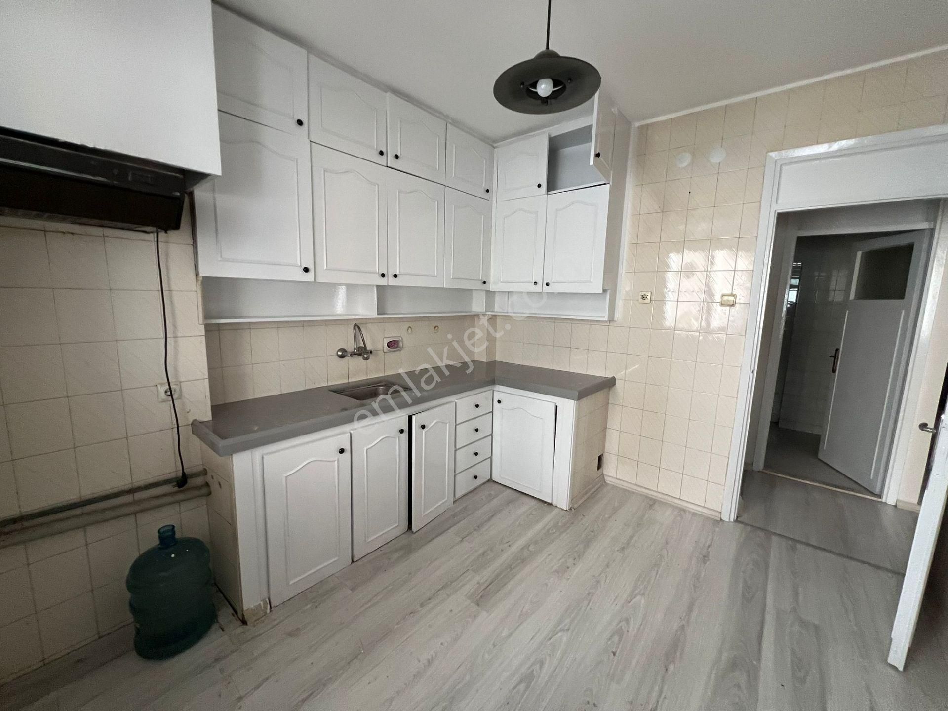 Buca Şirinyer Saadet Emir Okulu Karşısında 3+1 120m2 D.gazlı Ayrı Mutfak Daire - Görsel 13