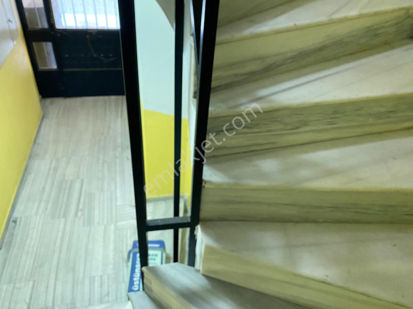 İzmir Park Yeni Buca Metrosuna Yakın Bakımlı 3cepheli Köşe - Görsel 18