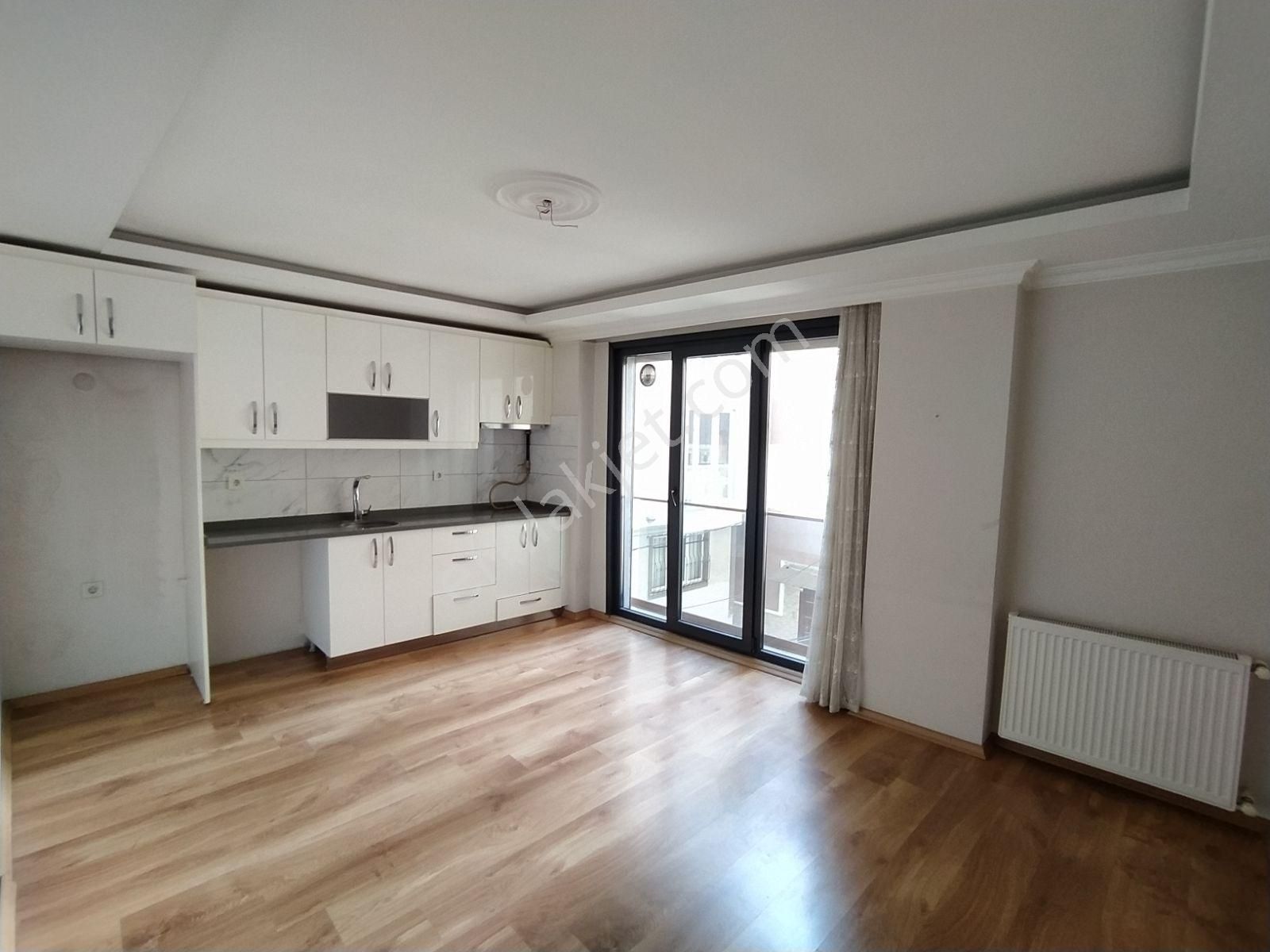 Feriköy Paşa Mahallesinde Asansörlü Boş Daire