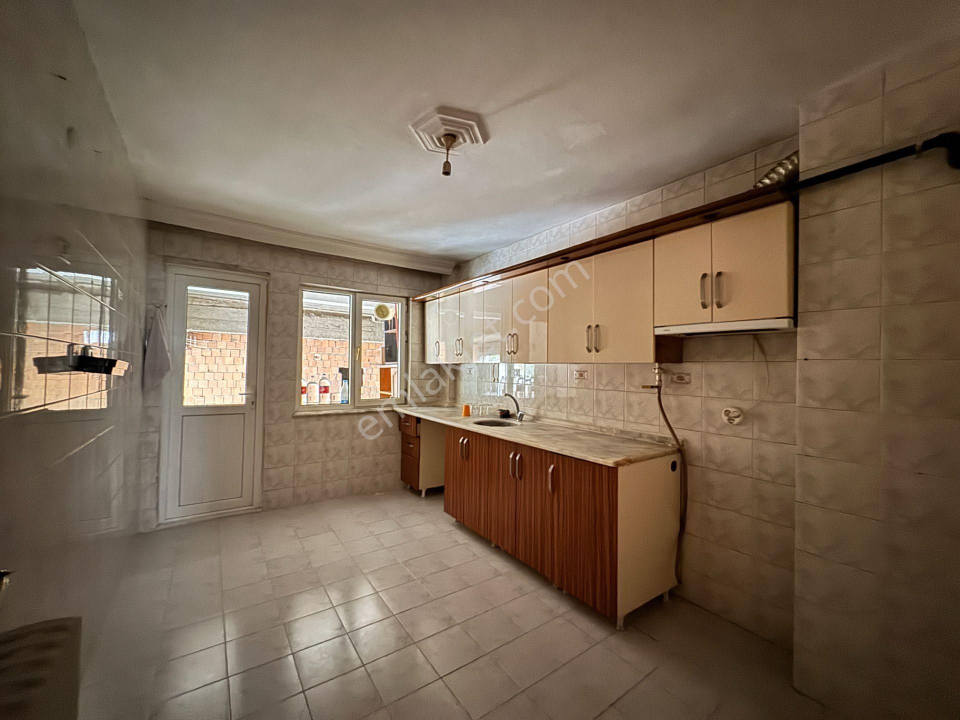 Trabzon Ortahisar Toklu Mahallesi 3+1 Kiralık Konut - Görsel 7