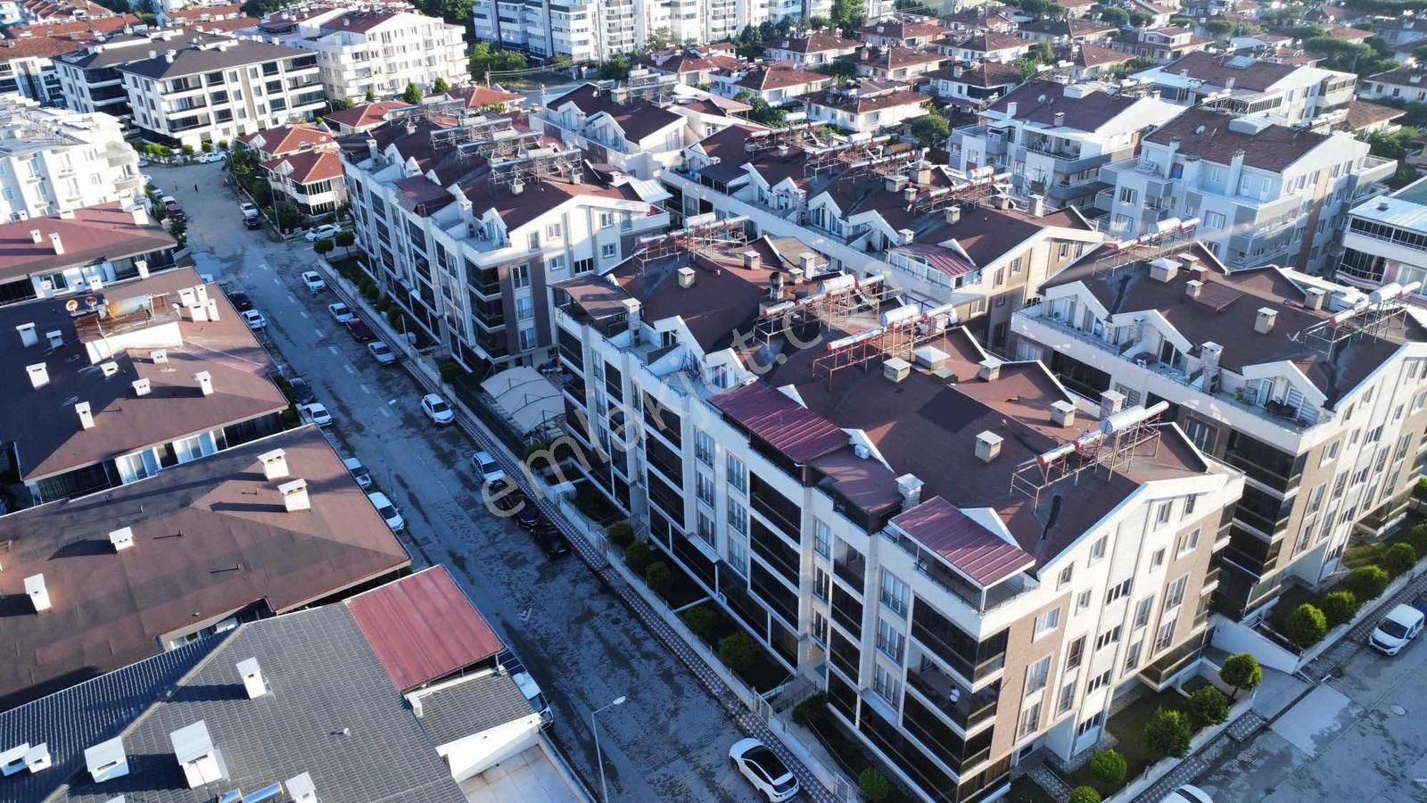 Akçay Altınkum'da Site İçi Eşyalı 1+1 Havuzlu Lüx Daire - Görsel 22